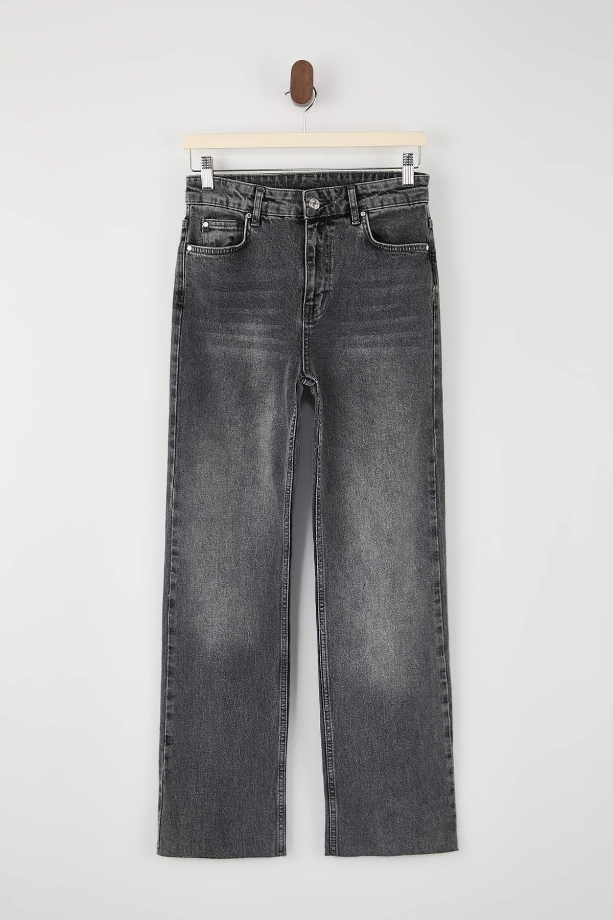 Trendyolmilla  Siyah Kesik Paça Yüksek Bel Az Esnek Straight Düz Kesim Jeans TWOSS26JE00094 - Görsel 5