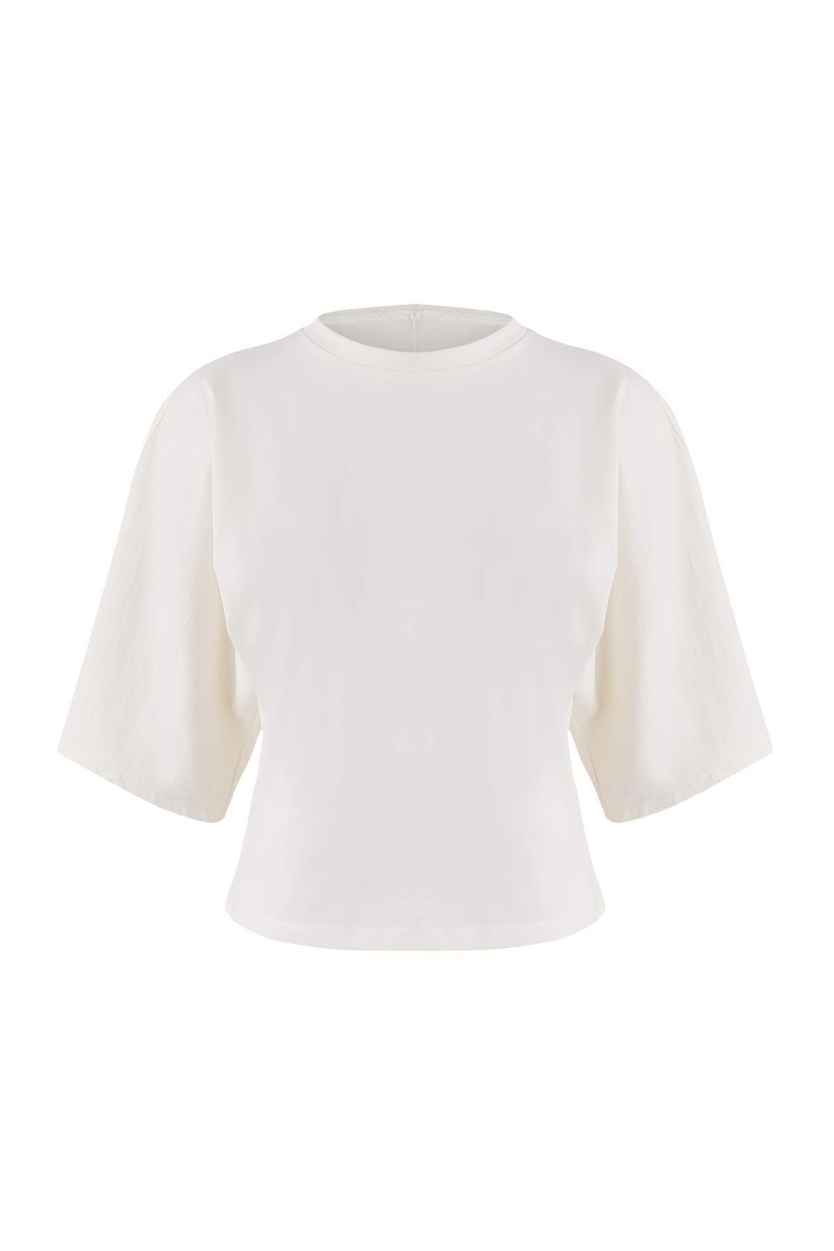 Trendyolmilla  Wardrobe Essentials-Ekru Geniş Kalıp Yarasa Kol %100 Pamuk Örme T-Shirt TWOSS26TS00047 - Görsel 5