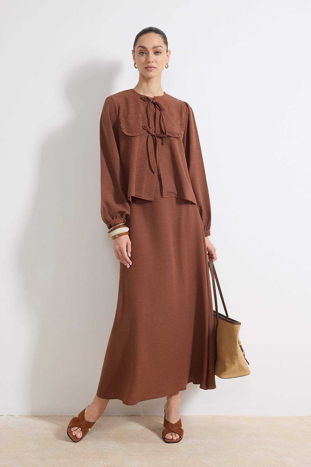 Trendyol Modest Braunes, mit Schnürung verziertes, gewebtes Ober- und Unterte...