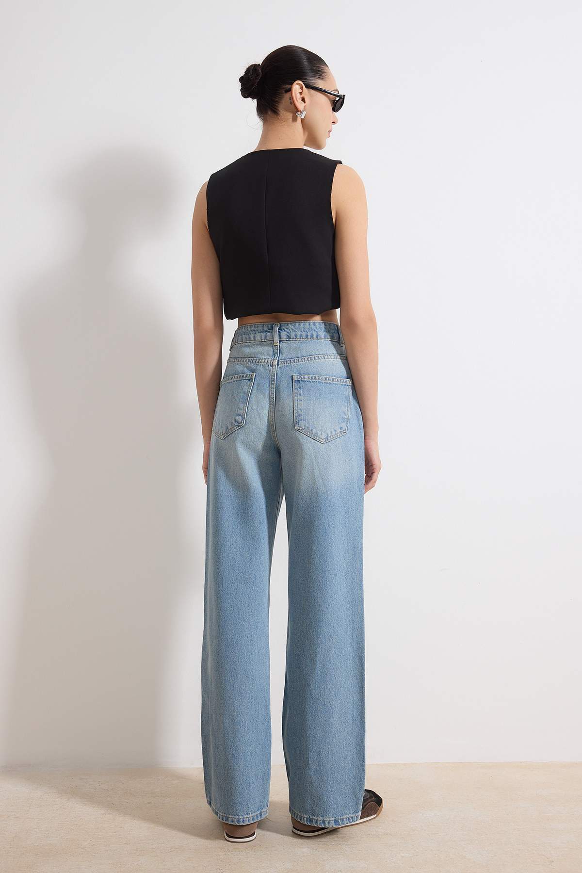 Trendyolmilla  Açık Mavi-6001 Yüksek Bel Wide Leg Jeans TWOAW25JE00101 - Görsel 4