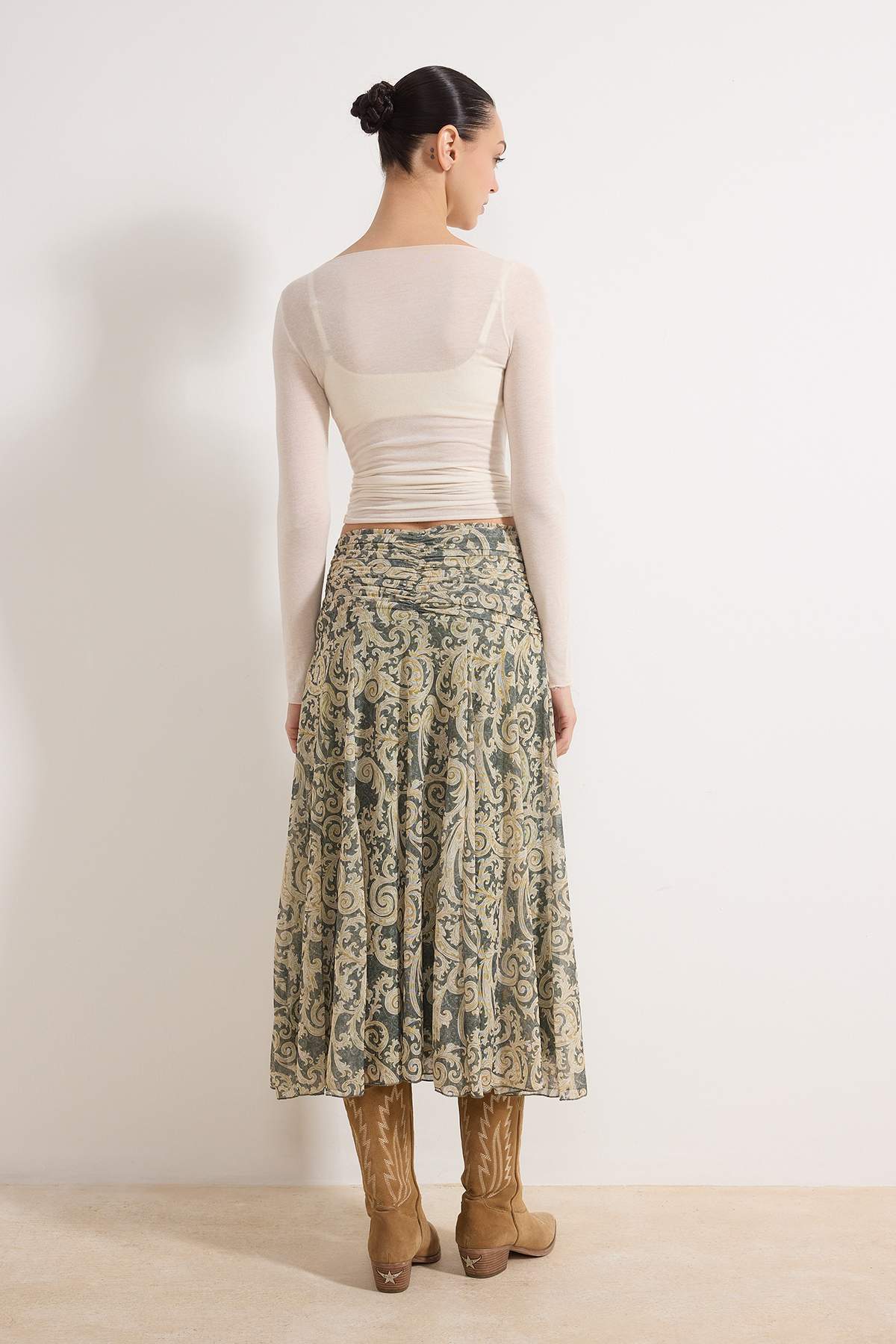 Trendyolmilla  Haki Maxi Büzgü/Drape Detaylı Boho/Boho Chic Basklılı Tül Esnek Örme Etek TWOAW26ET00122 - Görsel 4