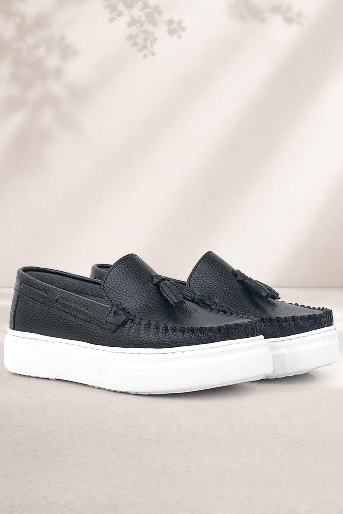 Black Skin Boys' Moccasin Shoes