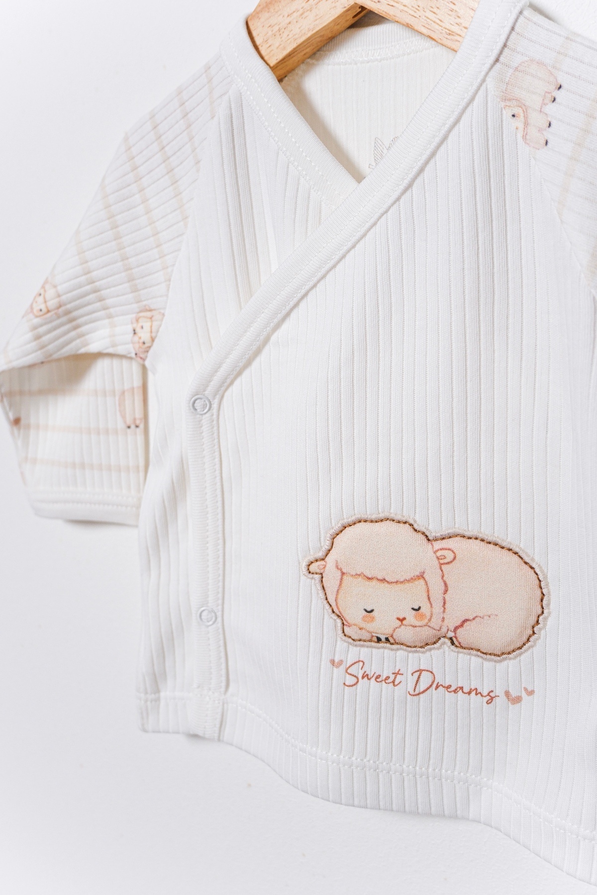 BABYLİM Kalpli Kuzucuklar Hastane Çıkışı %100 Pamuk Unisex Bebek 0-3 AY Yenidoğan Seti fotoğrafı 5 (önizleme)