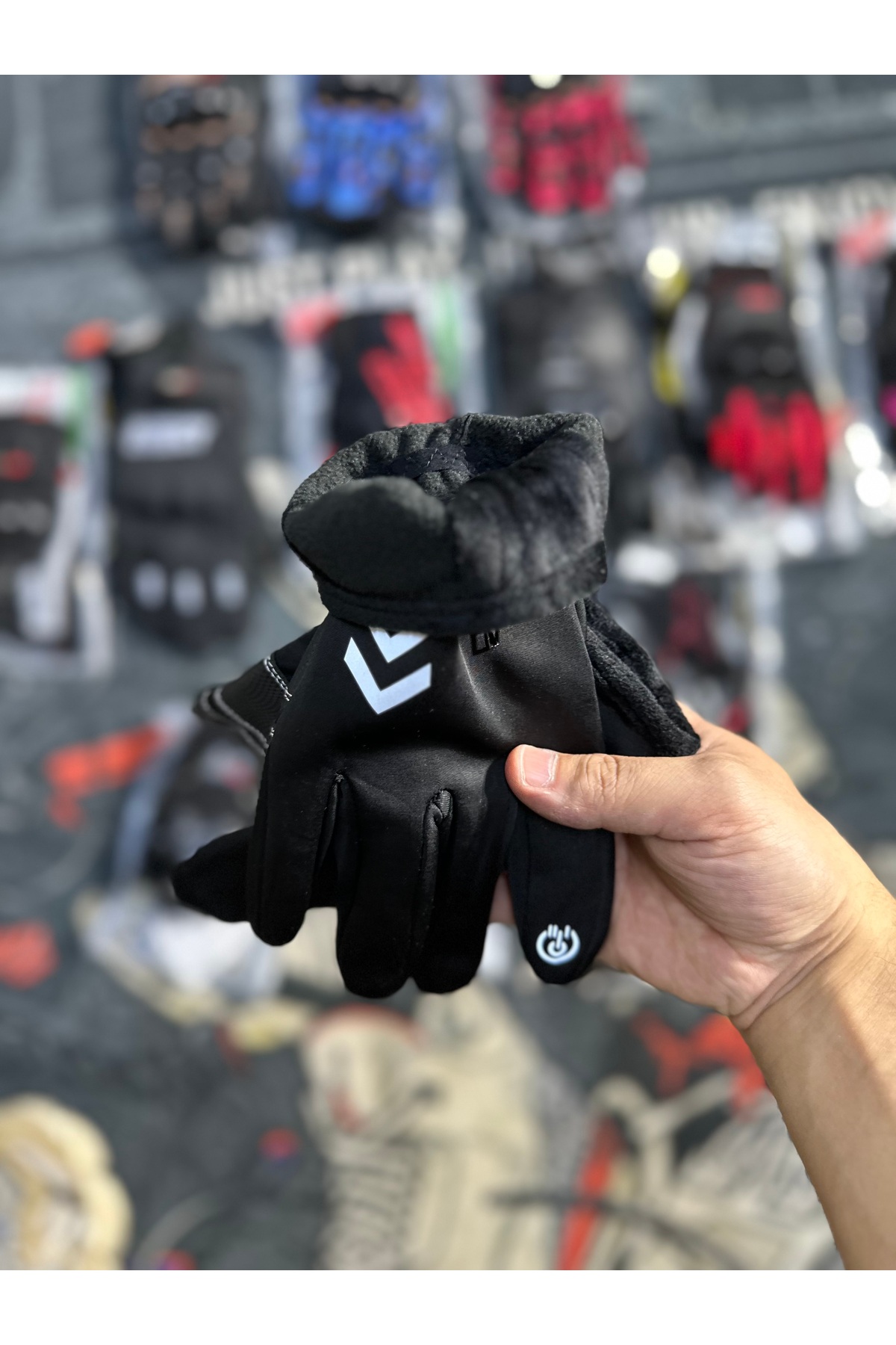 SoftShell Sports Kışlık İçi Polar Eldiven görsel 5