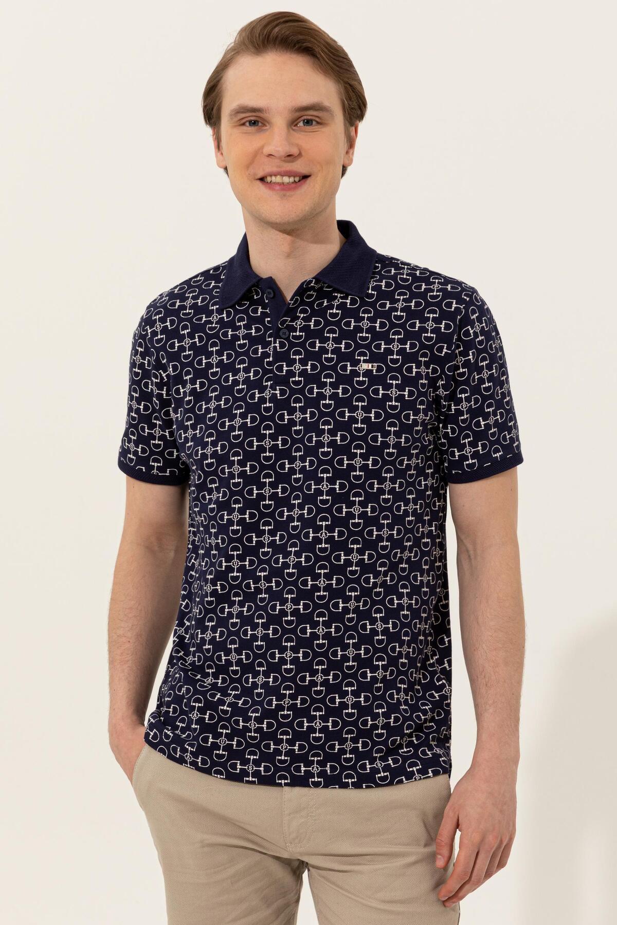 یو اس پولو تی‌شرت یقه پولو طرح‌دار مردانه سرمه‌ای