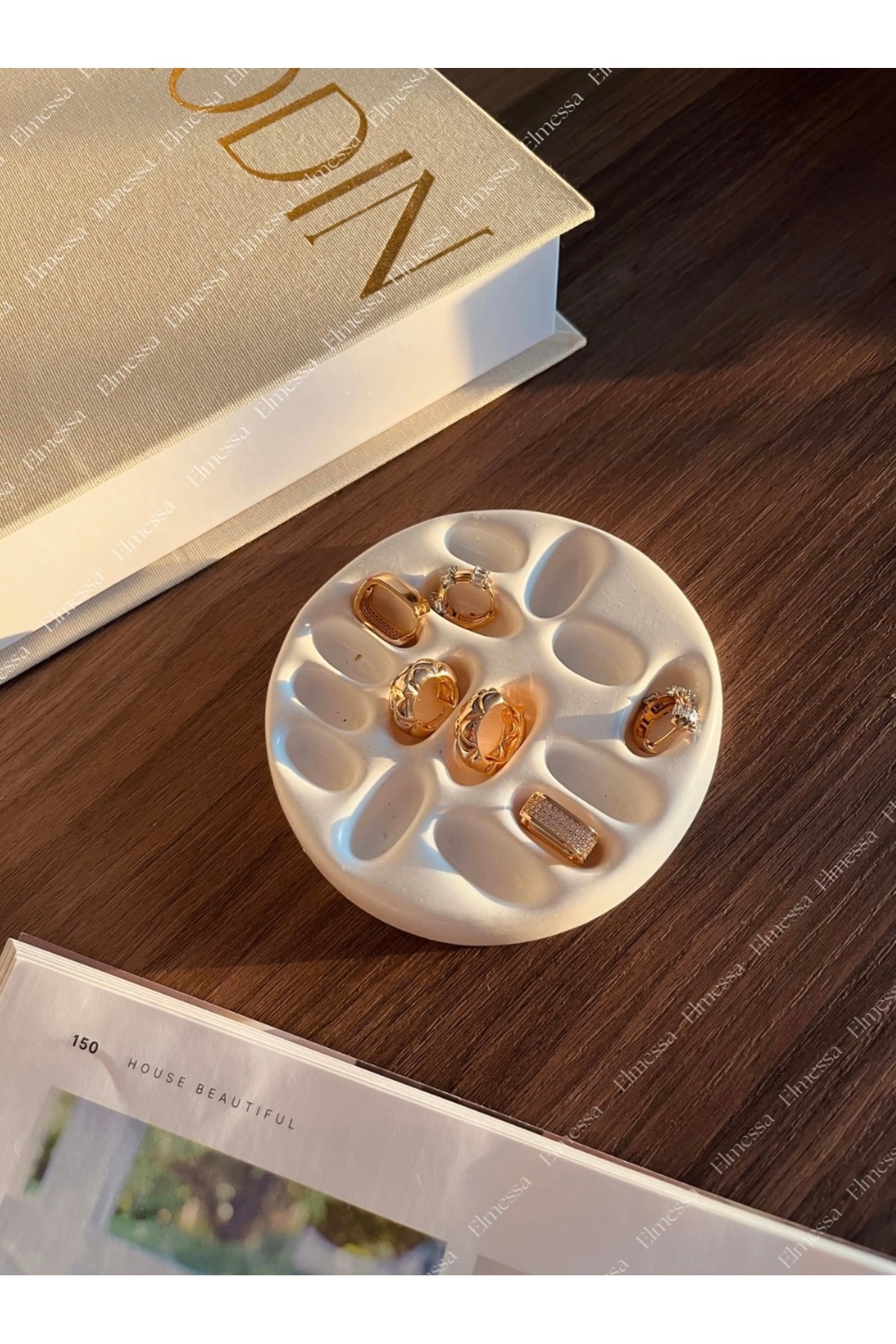 Varnished decorative jewelry plate, ring holder,earring holder,jewelry product shooting plate