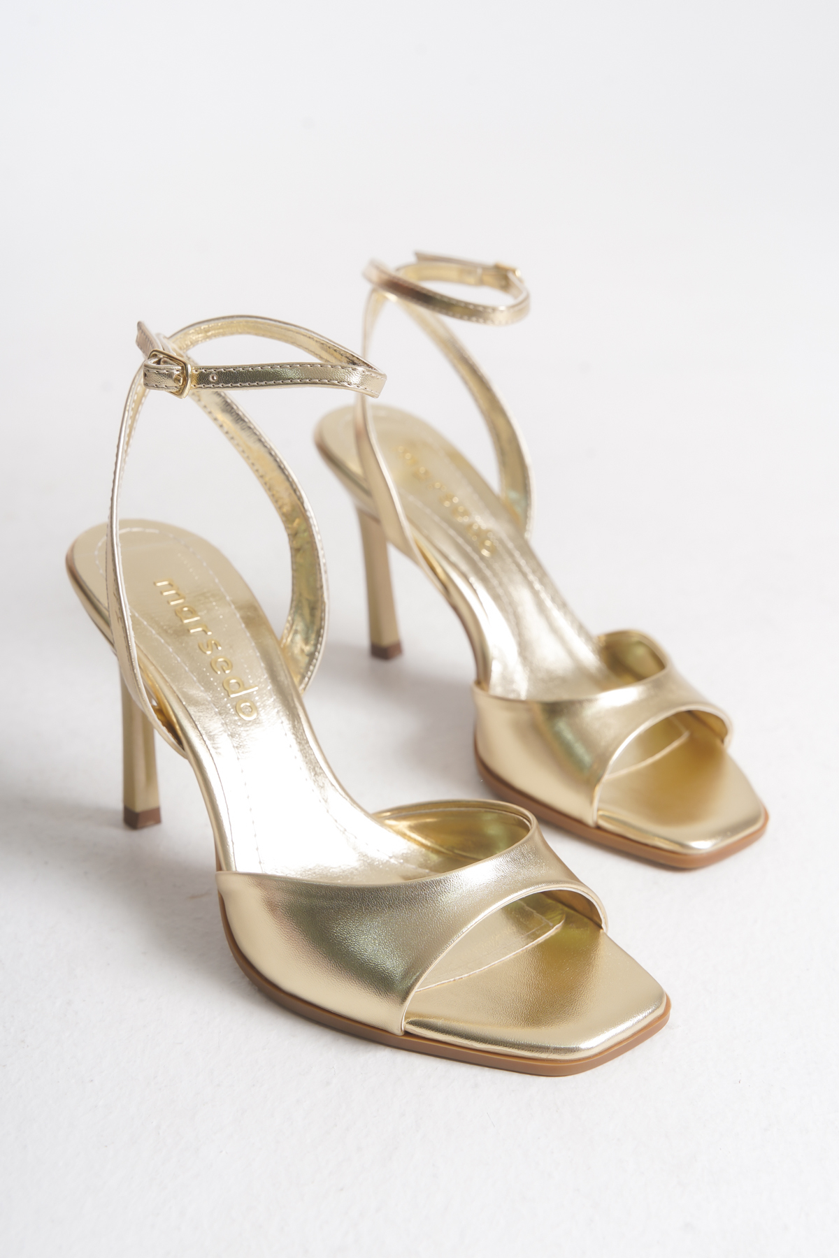 MARSEDO Lara Women's Blunt Toe Heeled Strappy Daily Sandals Gold Skin