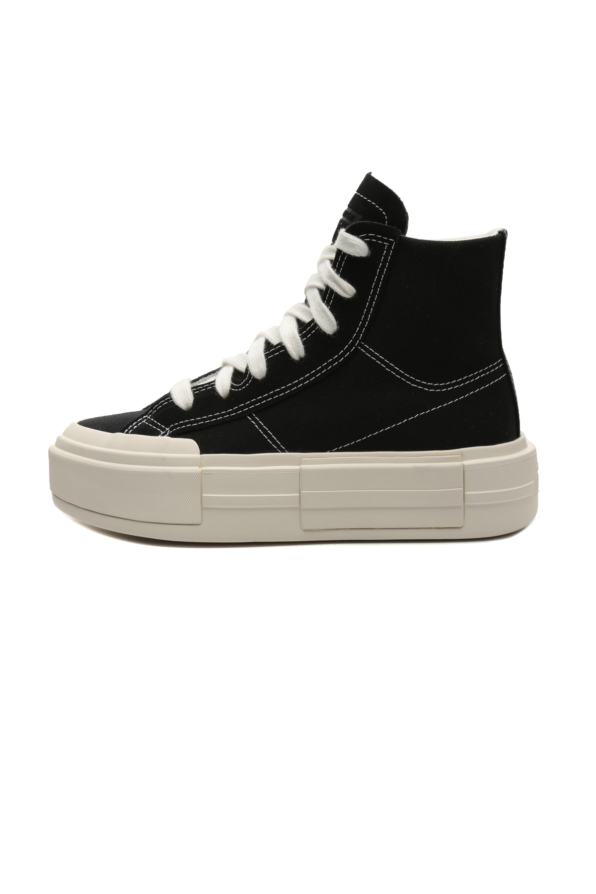 Converse A04689C-K Chuck Taylor All Star Cruıse női sportcipő fekete