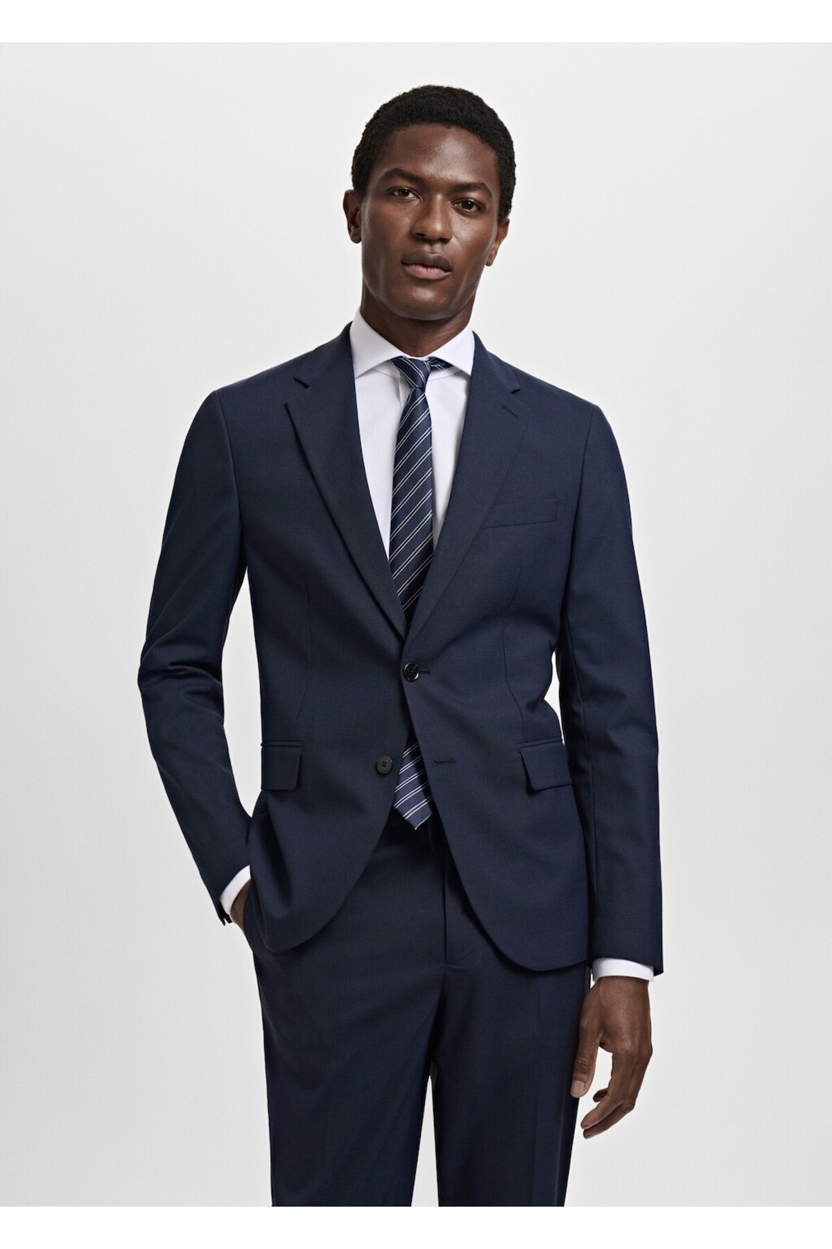 مانگو ژاکت بلیزر پارچه‌ای میلان با فیت باریک