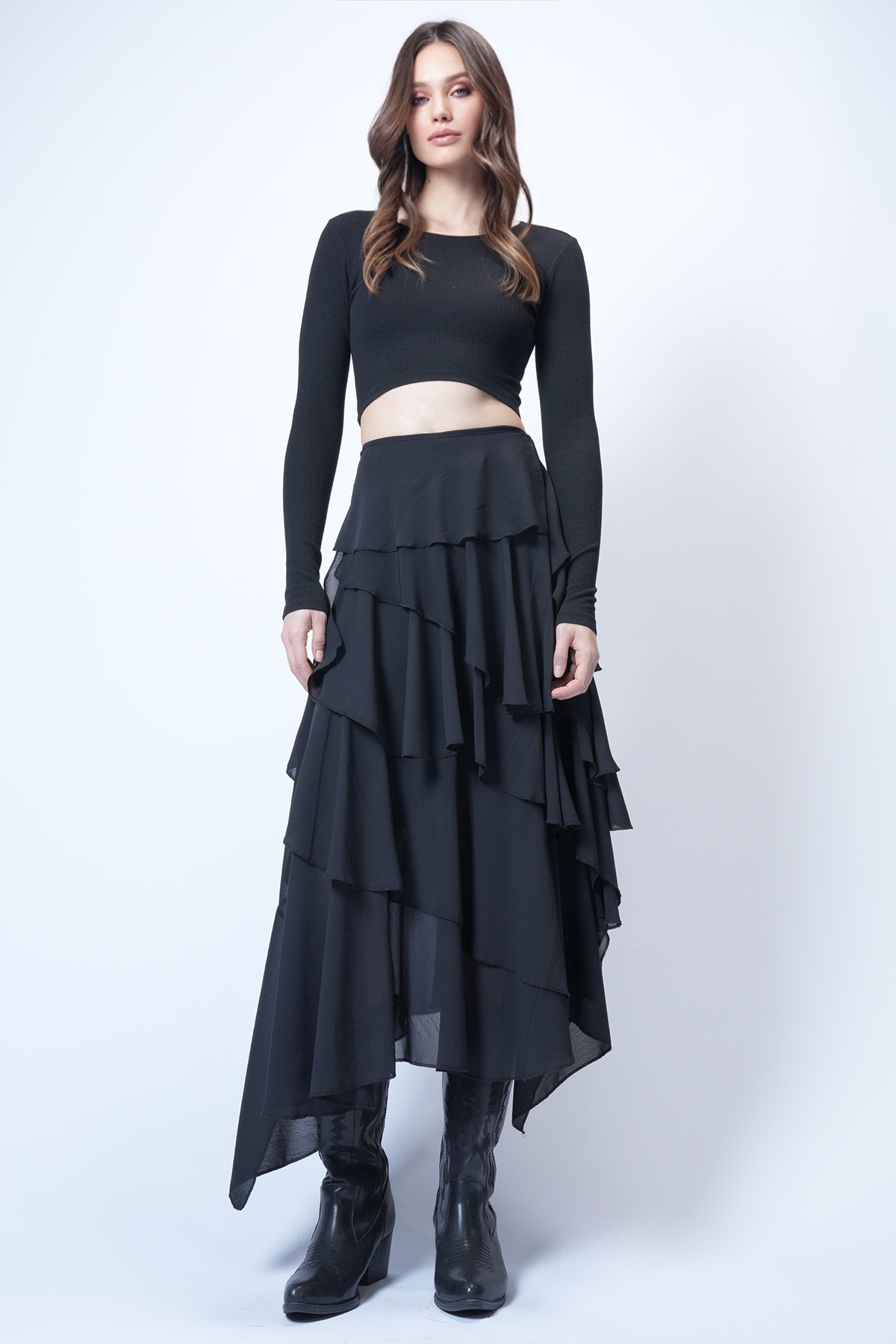 Trend Alaçatı Stili  Kadın Siyah Kat Kat Volanlı Maxi Boy Dokuma Etek ALC-X14749 - Görsel 2