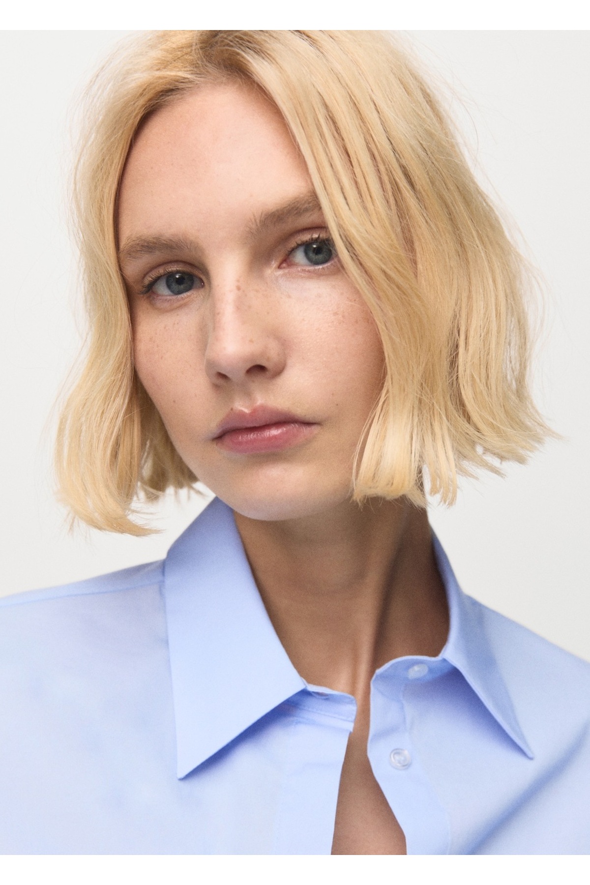 MANGO  Bedene oturan poplin gömlek - Görsel 6