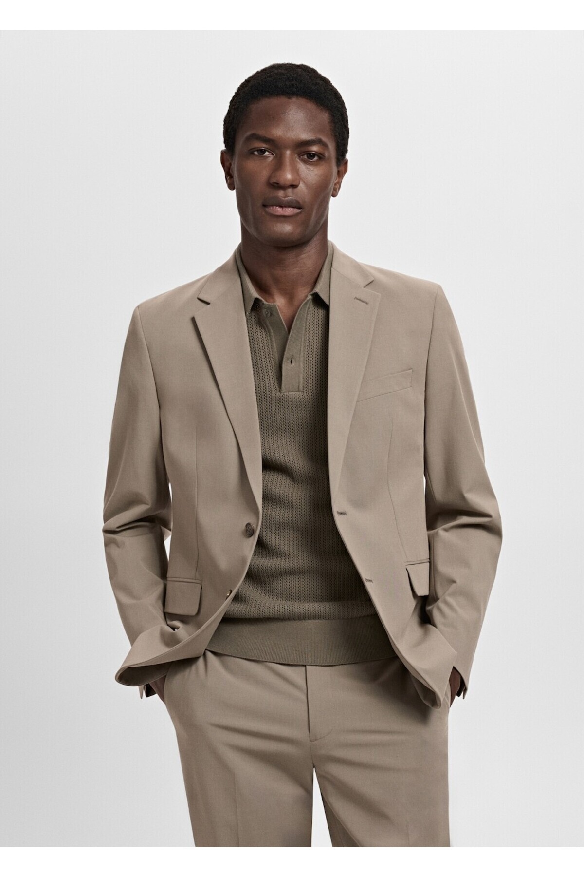 مانگو ژاکت بلیزر پارچه‌ای میلان با فیت باریک