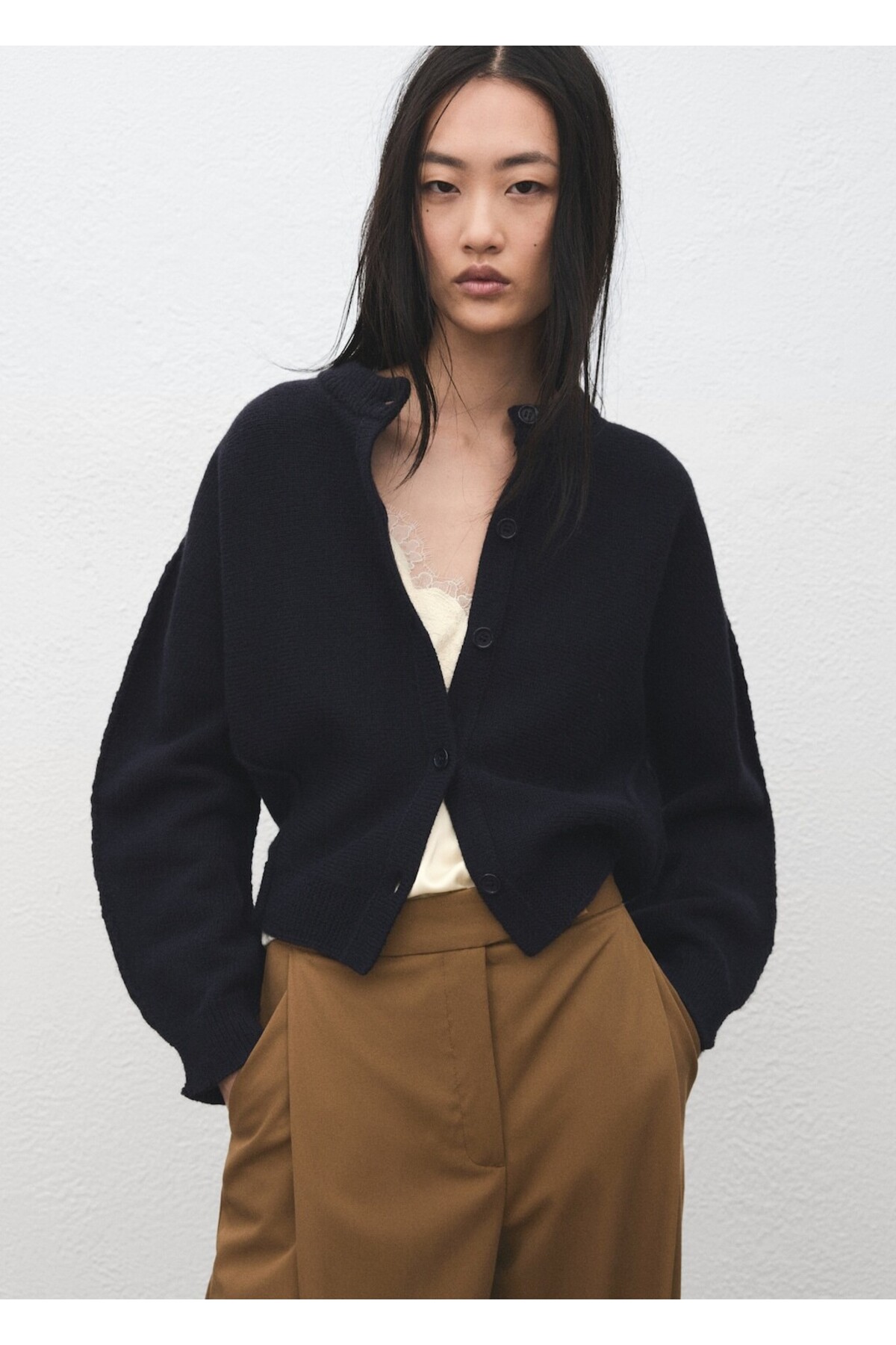 MANGO  Pileli wide leg pantolon - Görsel 6