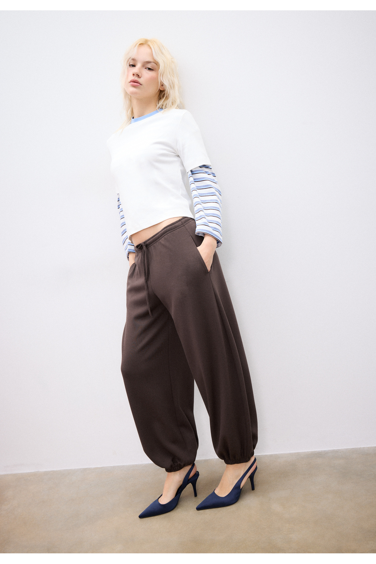 Stradivarius  Saten yüzeyli topuklu ayakkabılar - Görsel 2