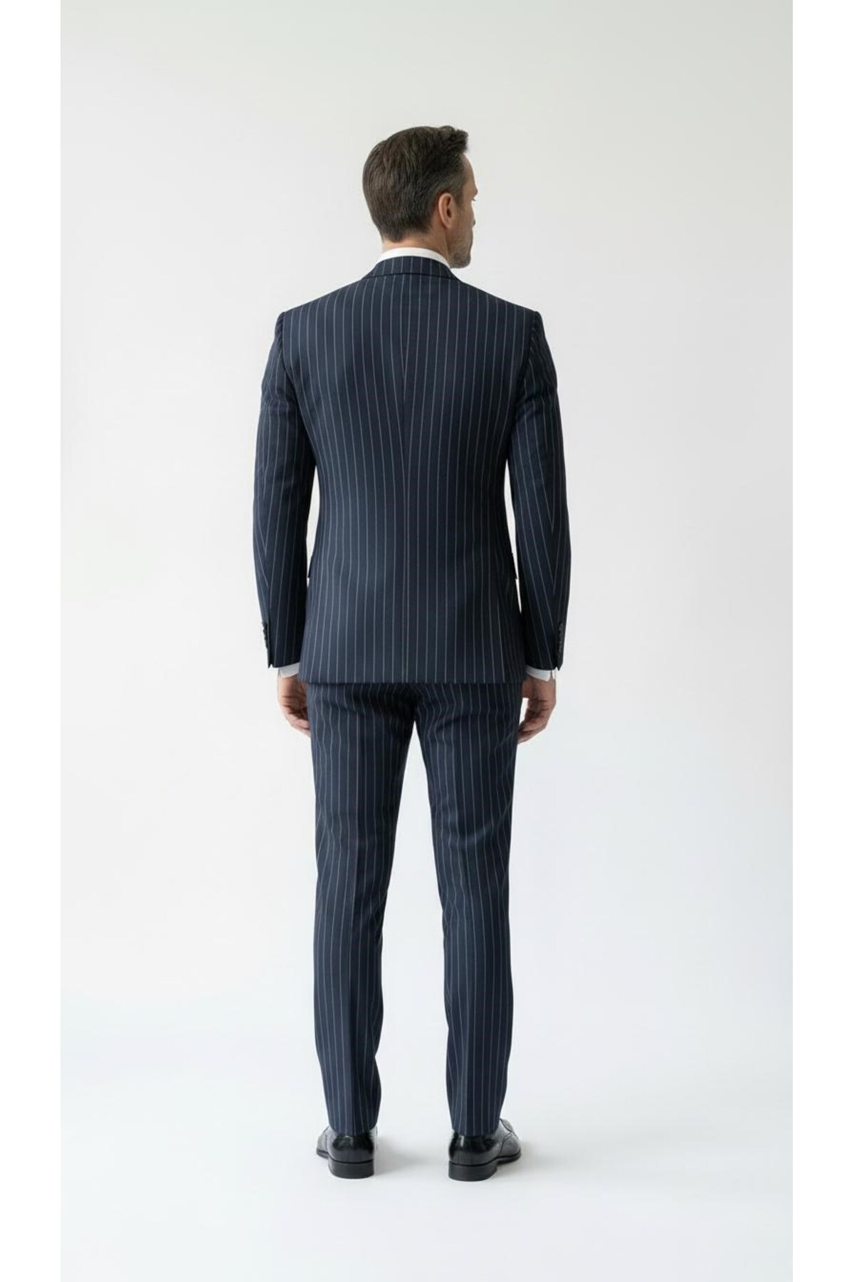 Plus Scorpion  Çizgili Kruvaze Erkek Takım Elbise – Şık ve Rahat İtalyan Kesim, Belden Oturtmalı, Top Düğmeli - Görsel 5