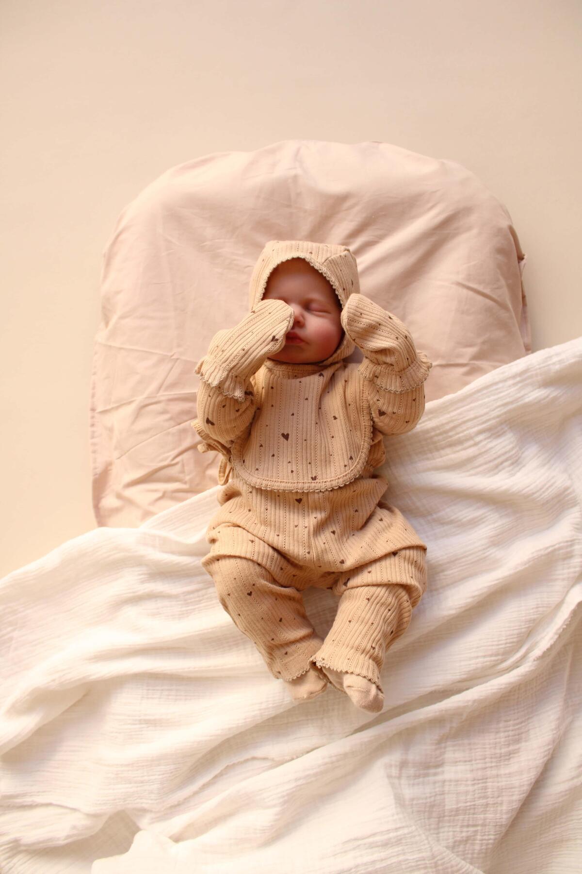 OhlalaKoala 5li Kruvaze Yenidoğan Set Kalp Baskılı Model 5 (0-3 Ay) fotoğrafı 4 (önizleme)