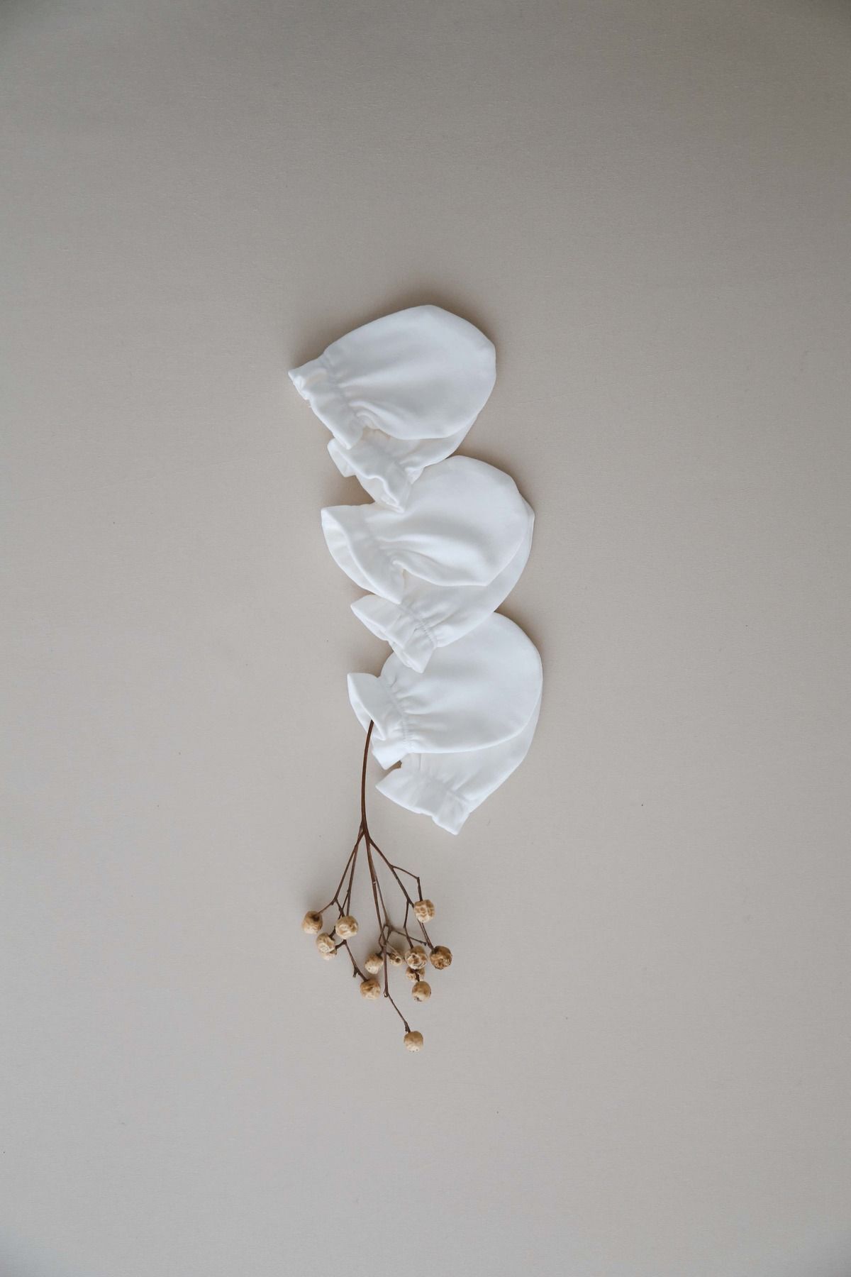 OhlalaKoala 3lü Beyaz Yenidoğan Eldiven Set Model 1 fotoğrafı 6 (önizleme)