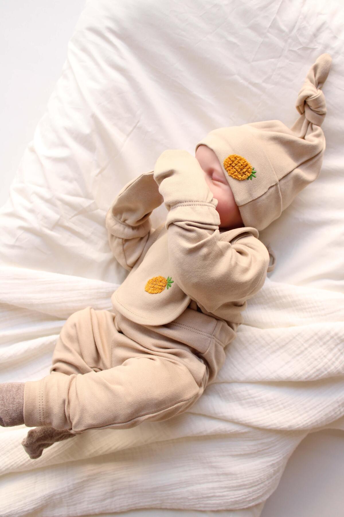 OhlalaKoala Ananas Nakışlı 5li Uzun Kollu Yenidoğan Set (0-3 Ay) fotoğrafı 6 (önizleme)