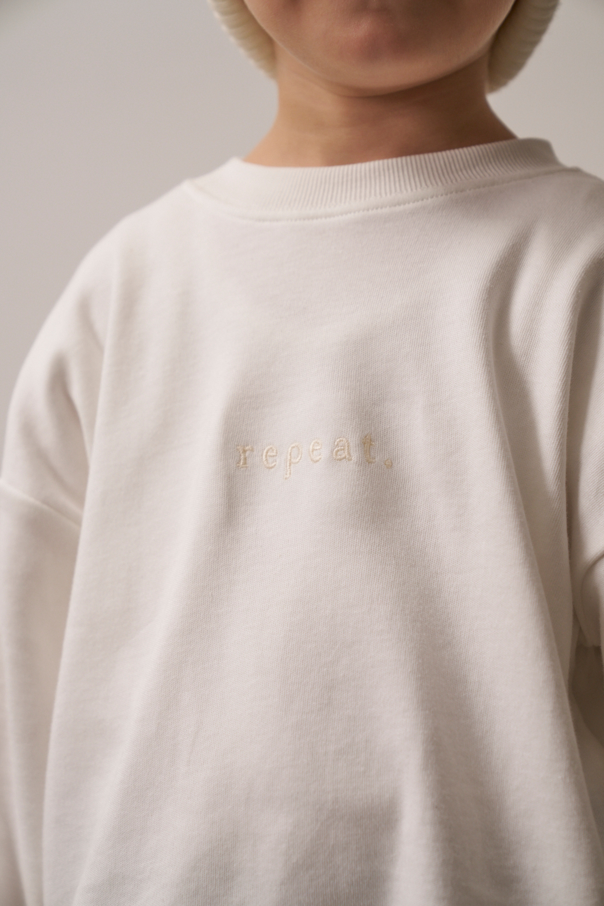 Oh La La Koala For Little Ones Beyaz Nakışlı Oversize Uzun Kollu T-shirt fotoğrafı 6 (önizleme)