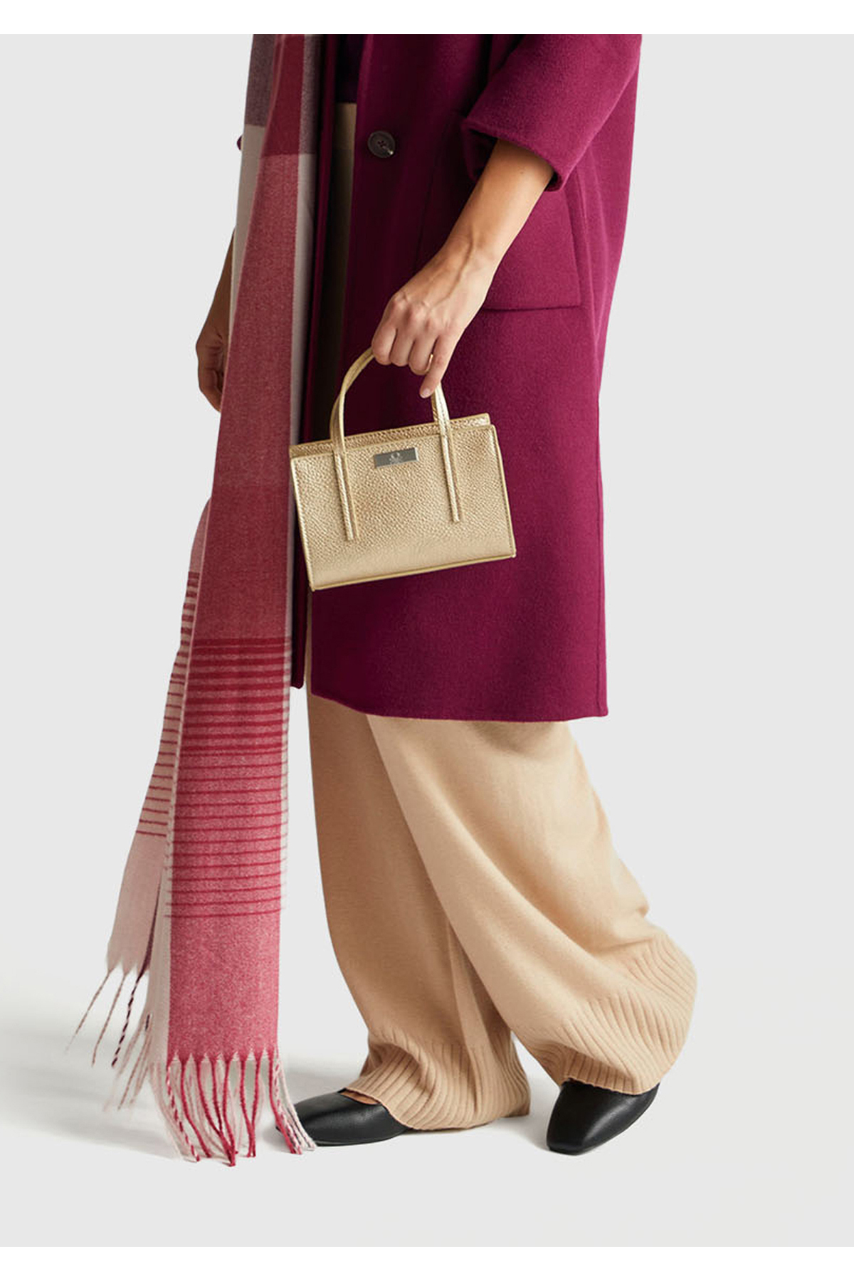 United Colors of Benetton  Kadın Mor Yün ve Viskoz Karışımlı Cep Detaylı Düğmeli Kruvaze Kaban - Görsel 5