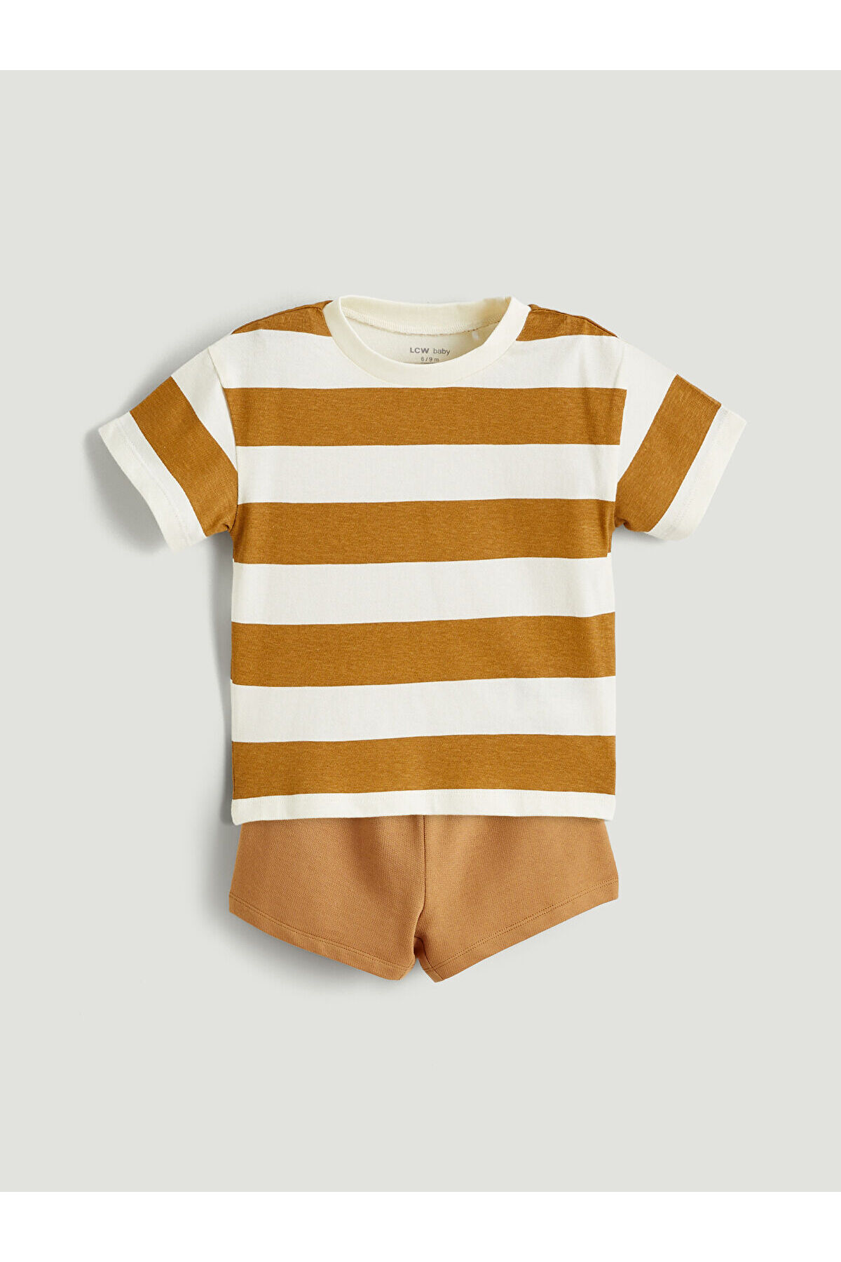 LC Waikiki Elsiva Collection Ekru Bisiklet Yaka Erkek Bebek Tişört ve Şort fotoğrafı 2 (önizleme)