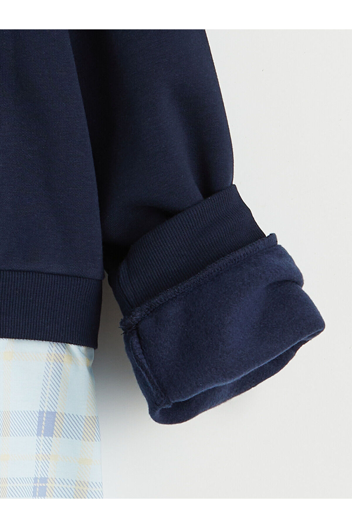 LC Waikiki Freezen Store'dan Eşsiz Ürünler I Gömlek Görünümlü Kız Çocuk Kalın Sweatshirt fotoğrafı 5 (önizleme)