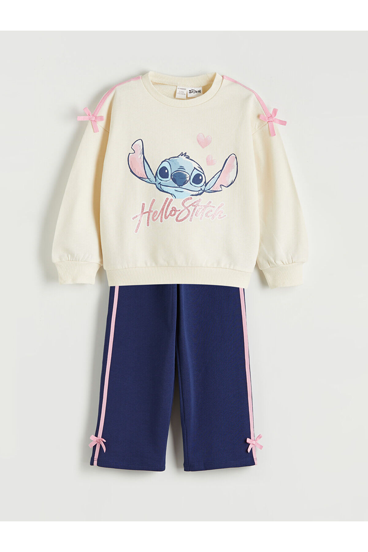 LC Waikiki Elsiva Collection Ekru Lilo & Stitch Baskılı Kız Çocuk Sweatshirt ve Eşofman Altı fotoğrafı 3 (önizleme)