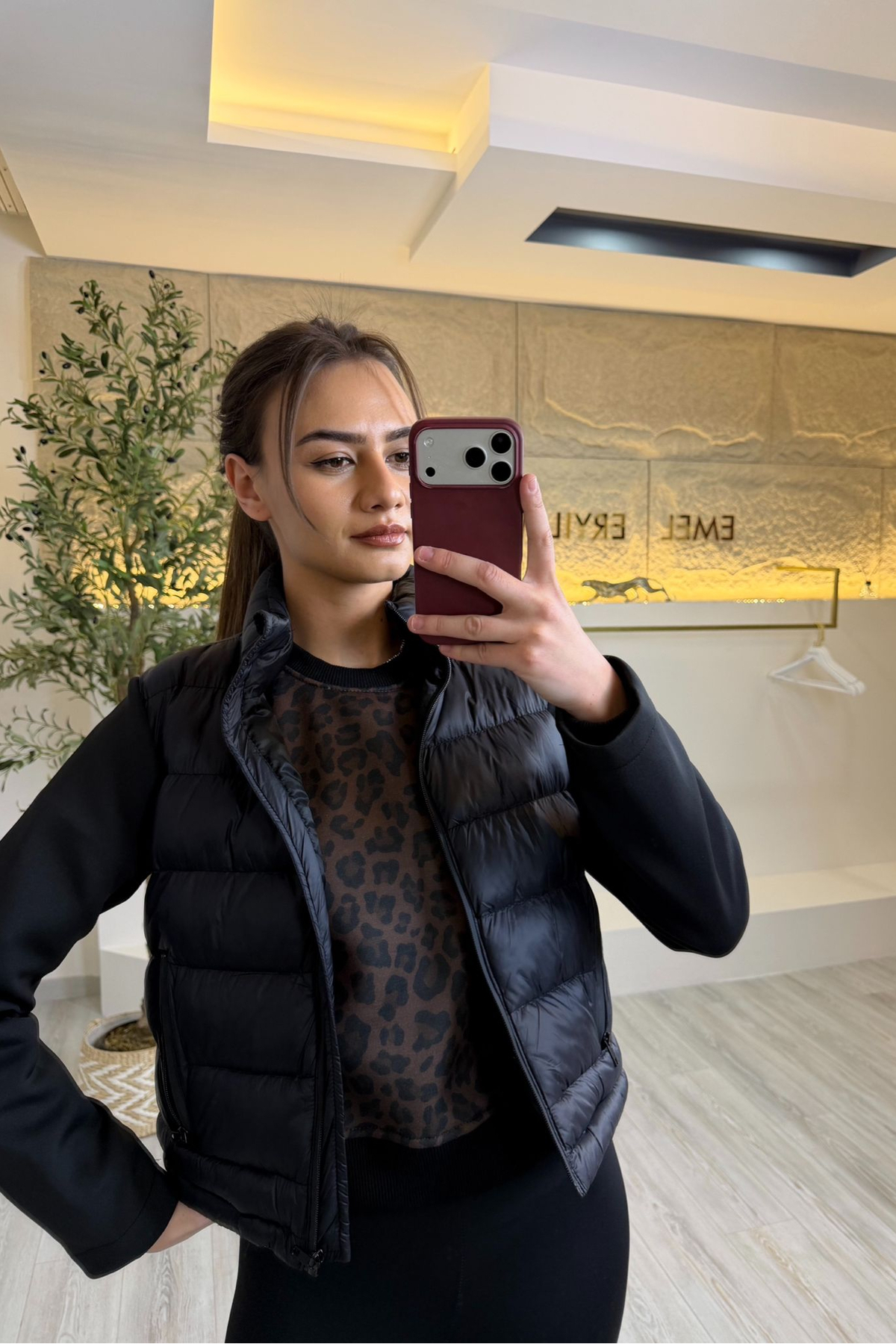 EMEL ERYILMAZ ZR Model Siyah Şişme Mont görsel 2