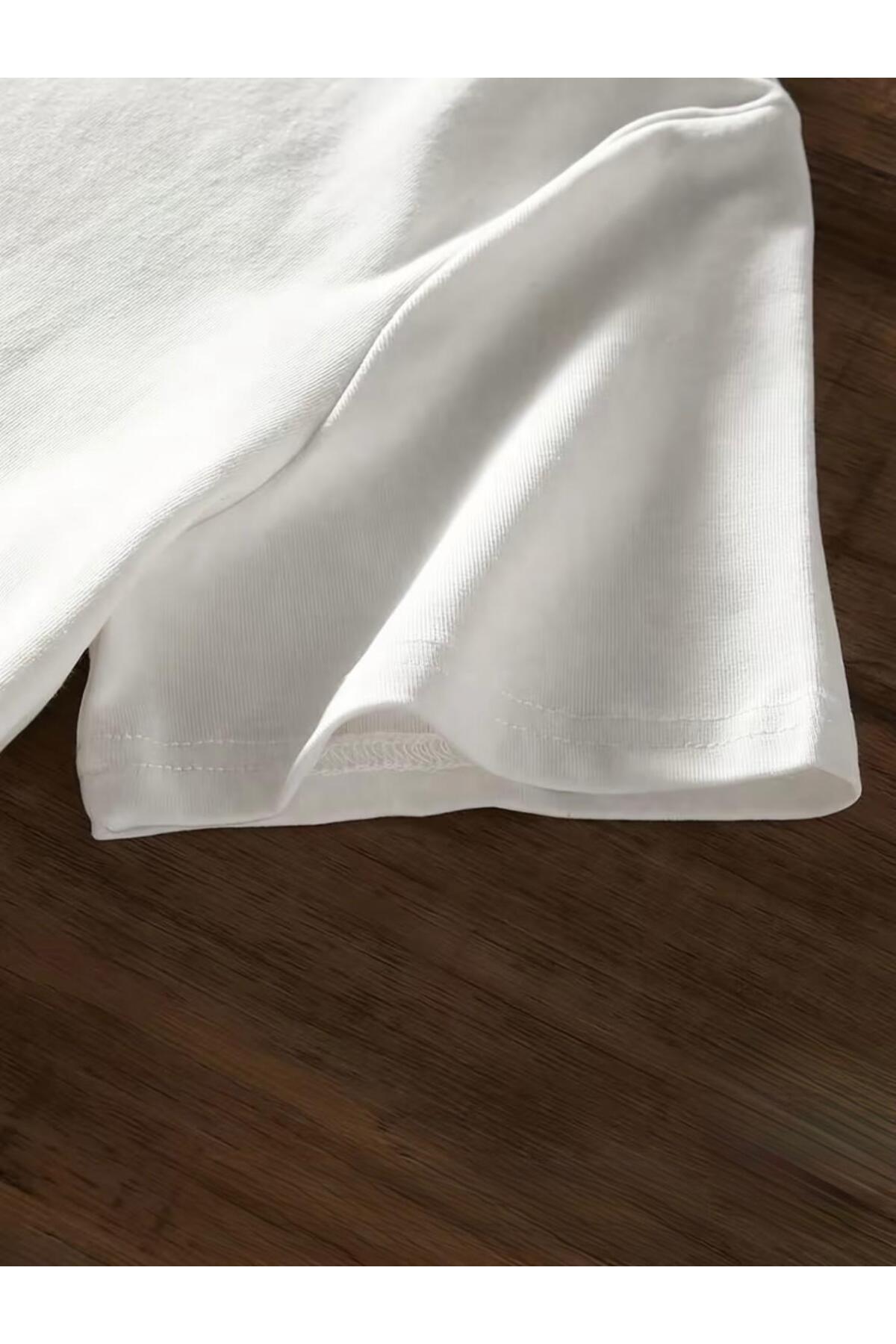 herkesemoda  Kalp Kelebek Baskı Detaylı Basic T-Shirt - Görsel 3