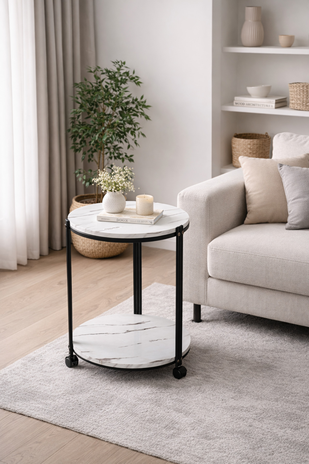 طاولة جانبية، بسطحين رخامي وهيكل معدني أسود وكفرات