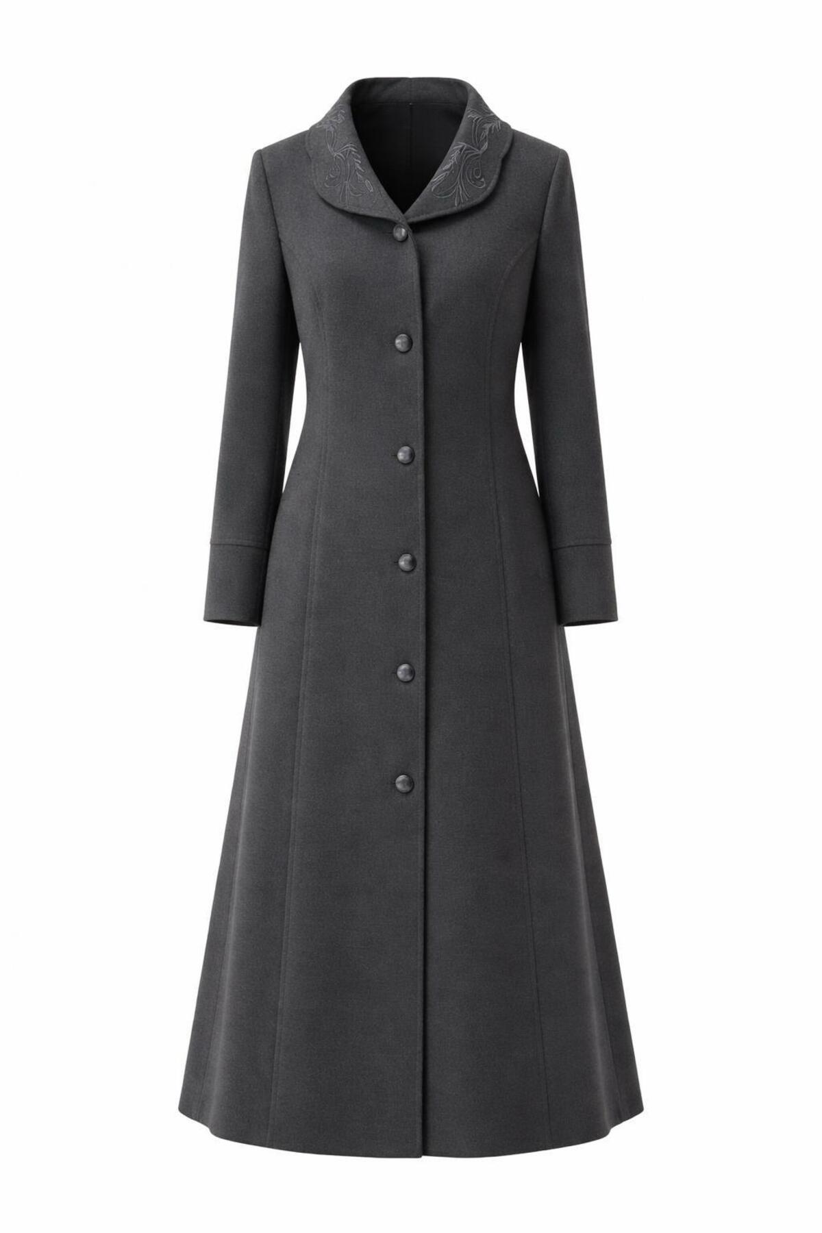 ESİN GİYİM  NAKIŞ DETAYLI BÜYÜK BEDEN MANTO