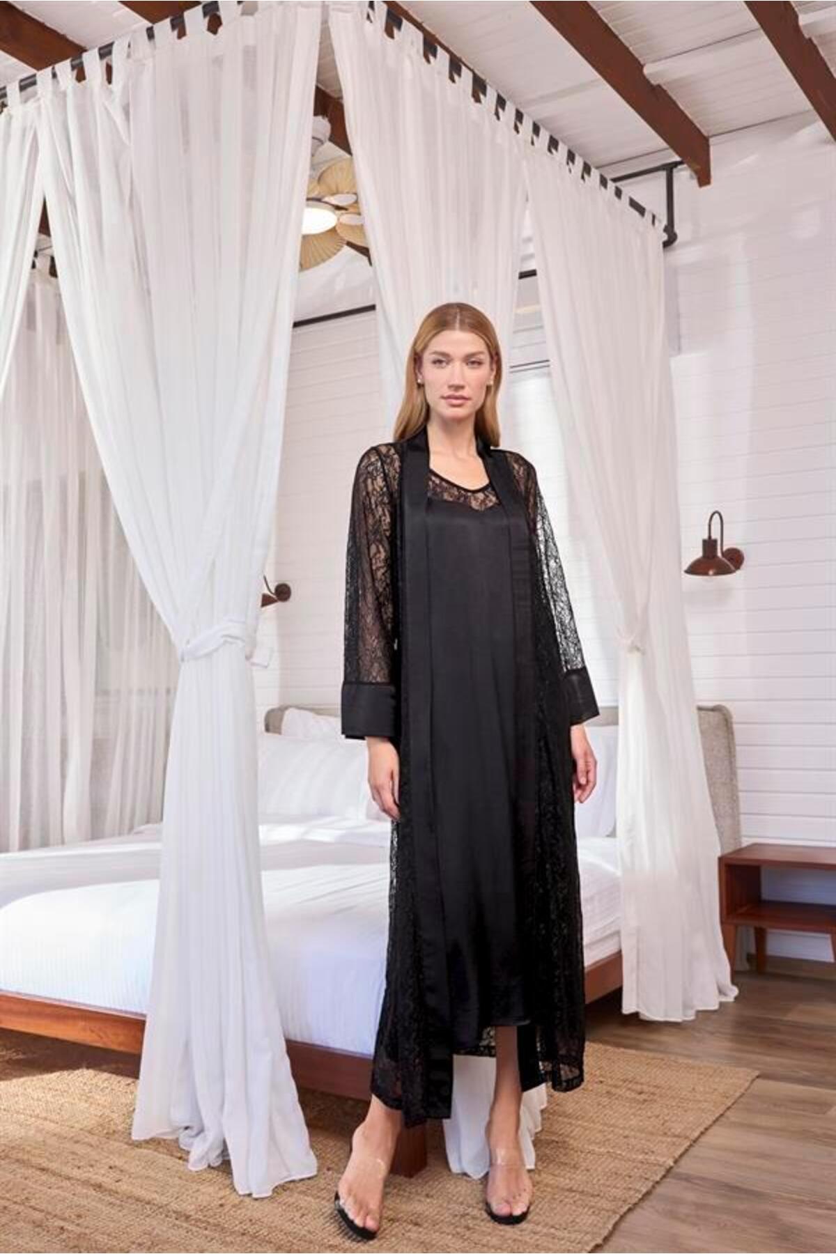 Aria's Closet %100 Viskon Dantelli ve Dekolteli Saten Sabahlık Takımı