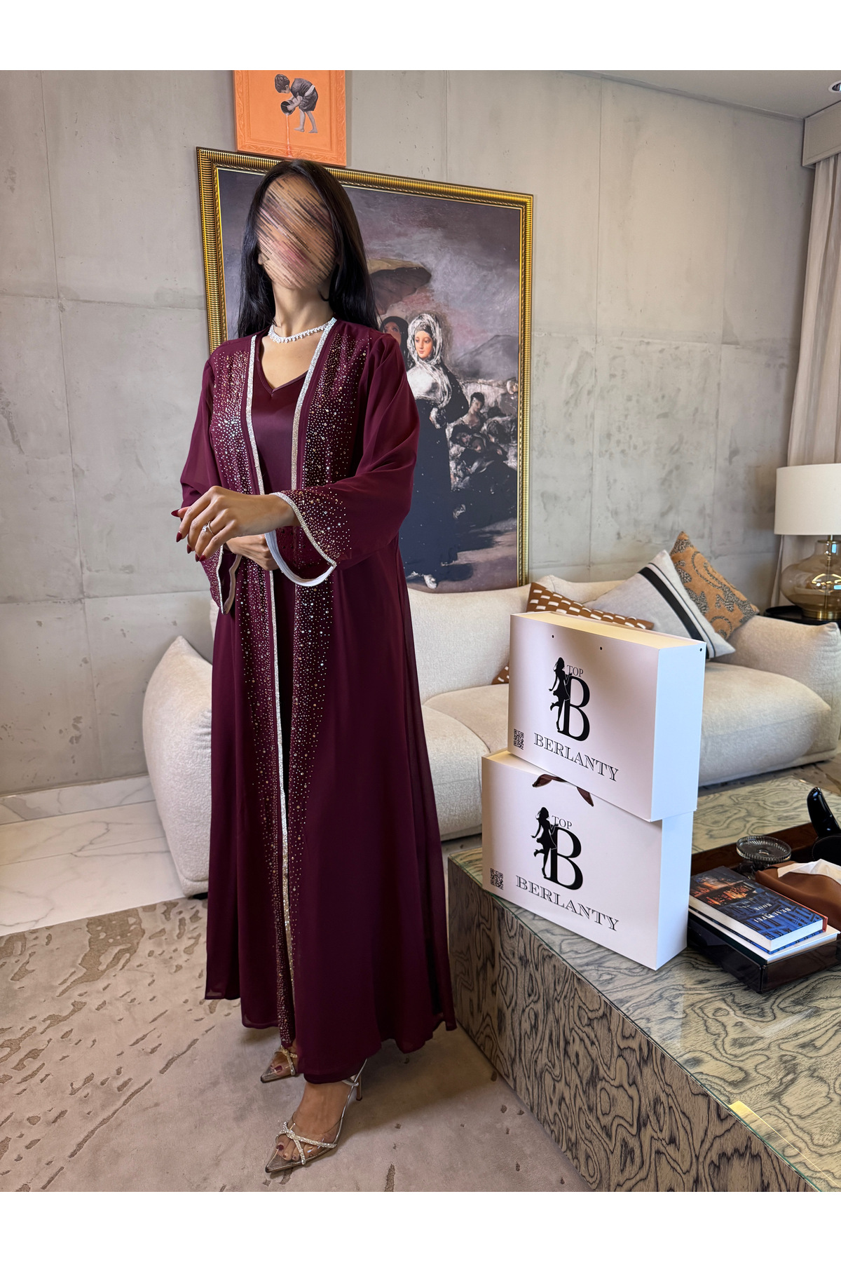 جلابية "سهرة ملكية" قطعتين بلون عنابي فاخر