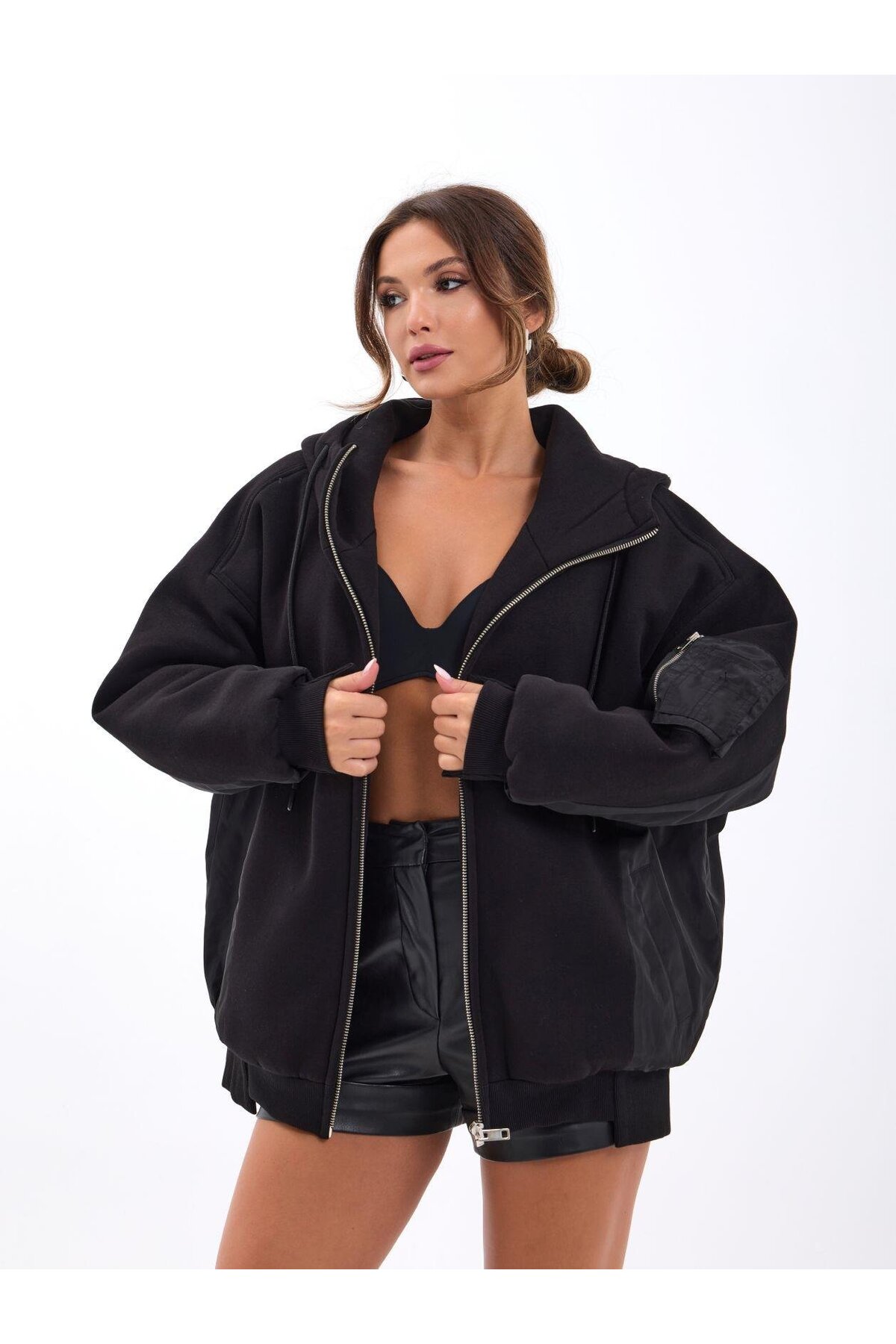 yor garment Kadın Siyah Oversize Kapüşonlu Fermuarlı Bomber Mont görsel 2