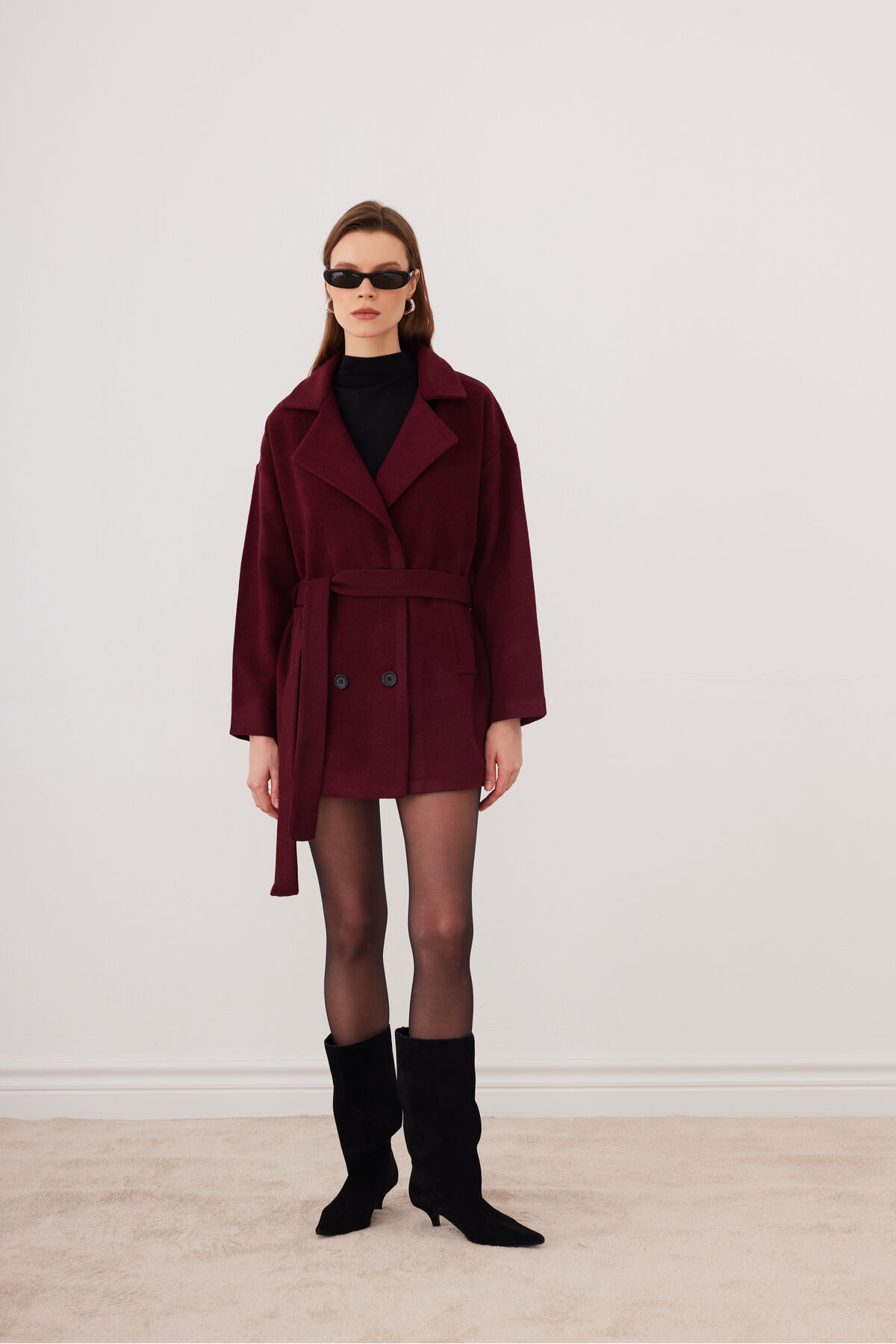 SevdeUgur  Kadın Bordo Oversize Kısa Kaşe Kaban Kemerli Astarlı - Sevde Ugur - Görsel 4