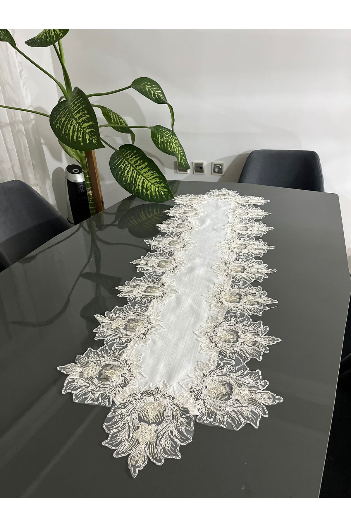 French Lace Linen Gardenia Luxury Guipure Runner