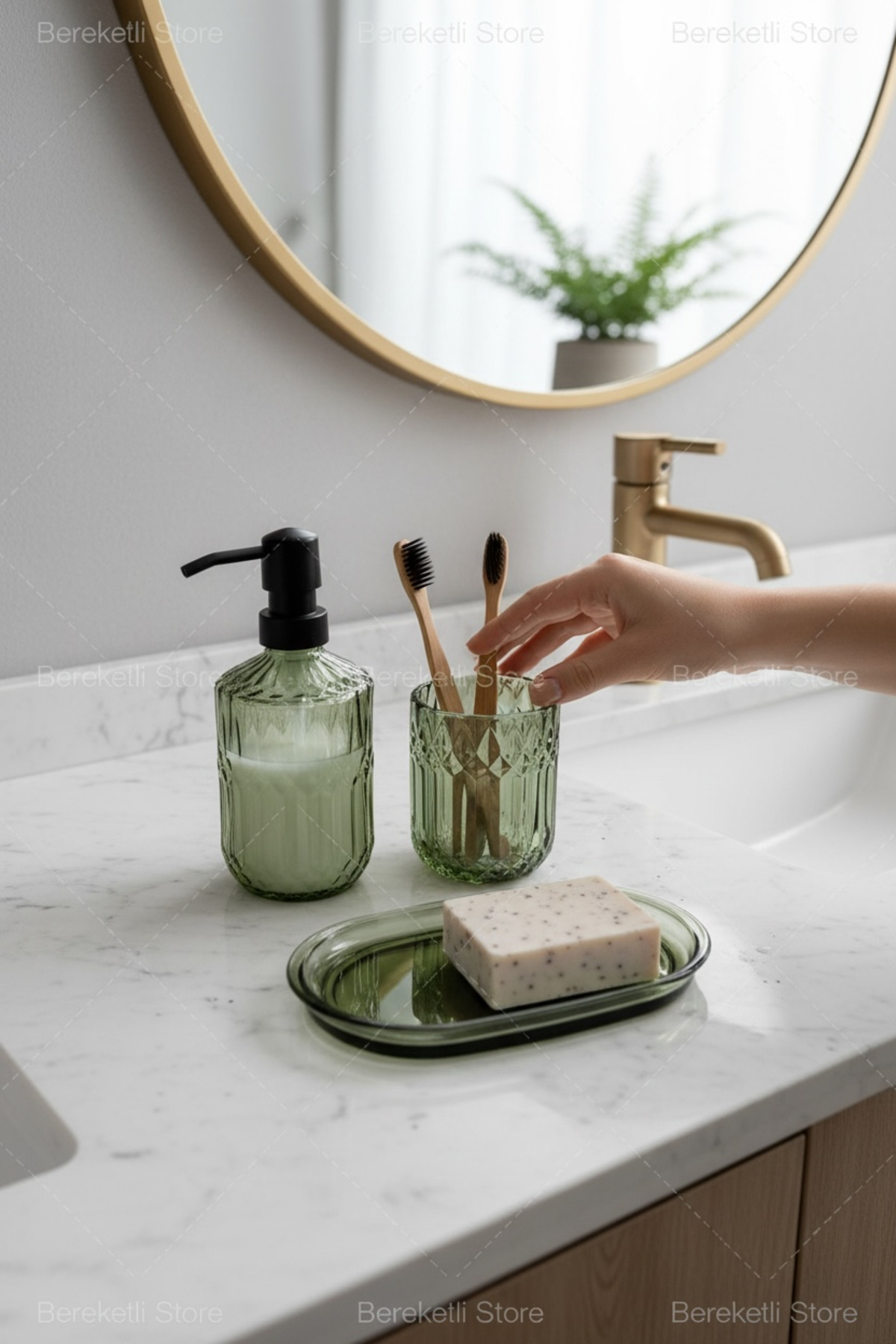 Sarı Çizgili Cam Banyo Seti | Sıvı Sabunluk, Diş Fırçalık ve Sabunluk | Şık & Modern Tezgâh Üstü Set