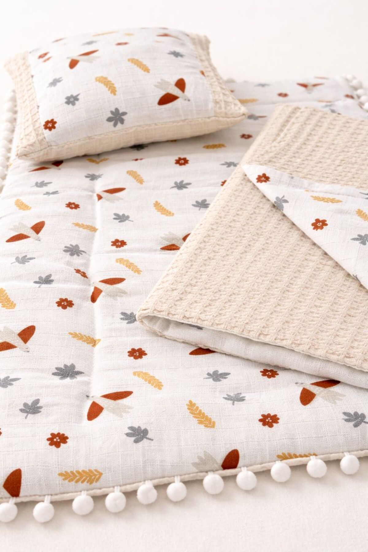 For My Baby Bebek Alt Açma Seti Müslin – Dolgulu Alt Açma Minderi, Yastık, Önlük ve Pike fotoğrafı 2 (önizleme)