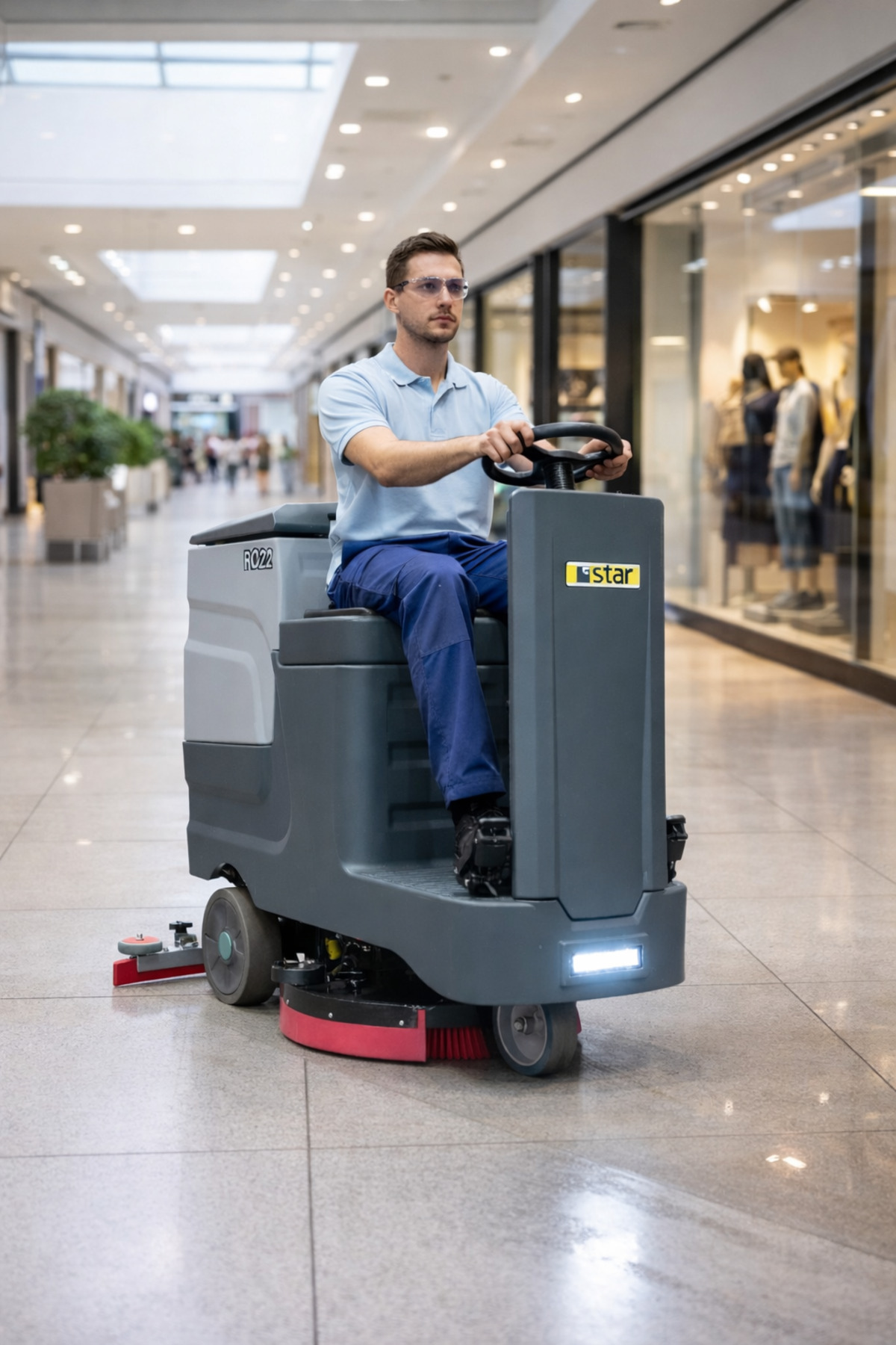 STAR RO 22 Binilebilir Yer Yıkama ve Temizleme Makinesi