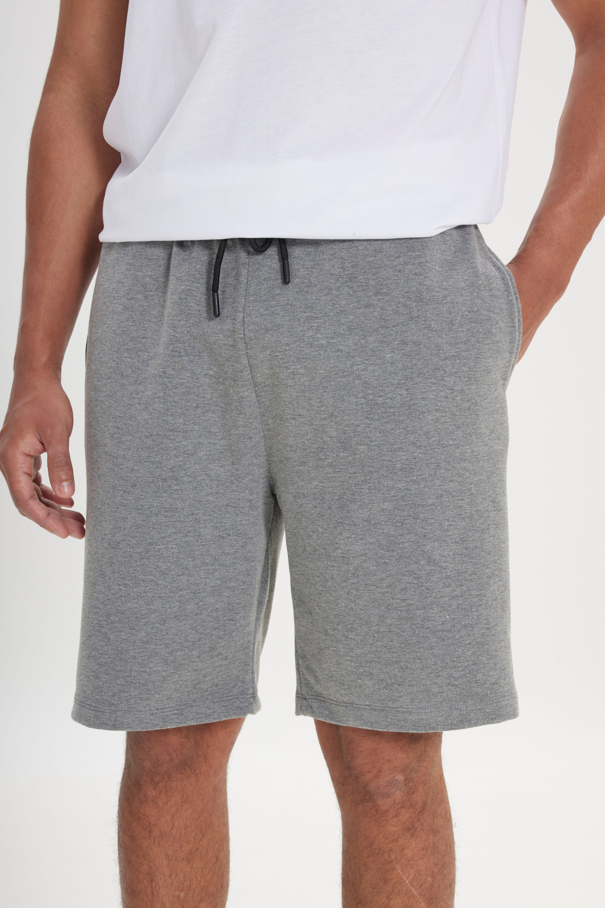AC&Co / Altınyıldız Classics Erkek Gri Melanj Standart Fit Günlük Rahat Spor Örme Şort görsel 4