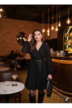 tülaybutik kadın dilimli kruvaze yaka flok baskılı mini elbise