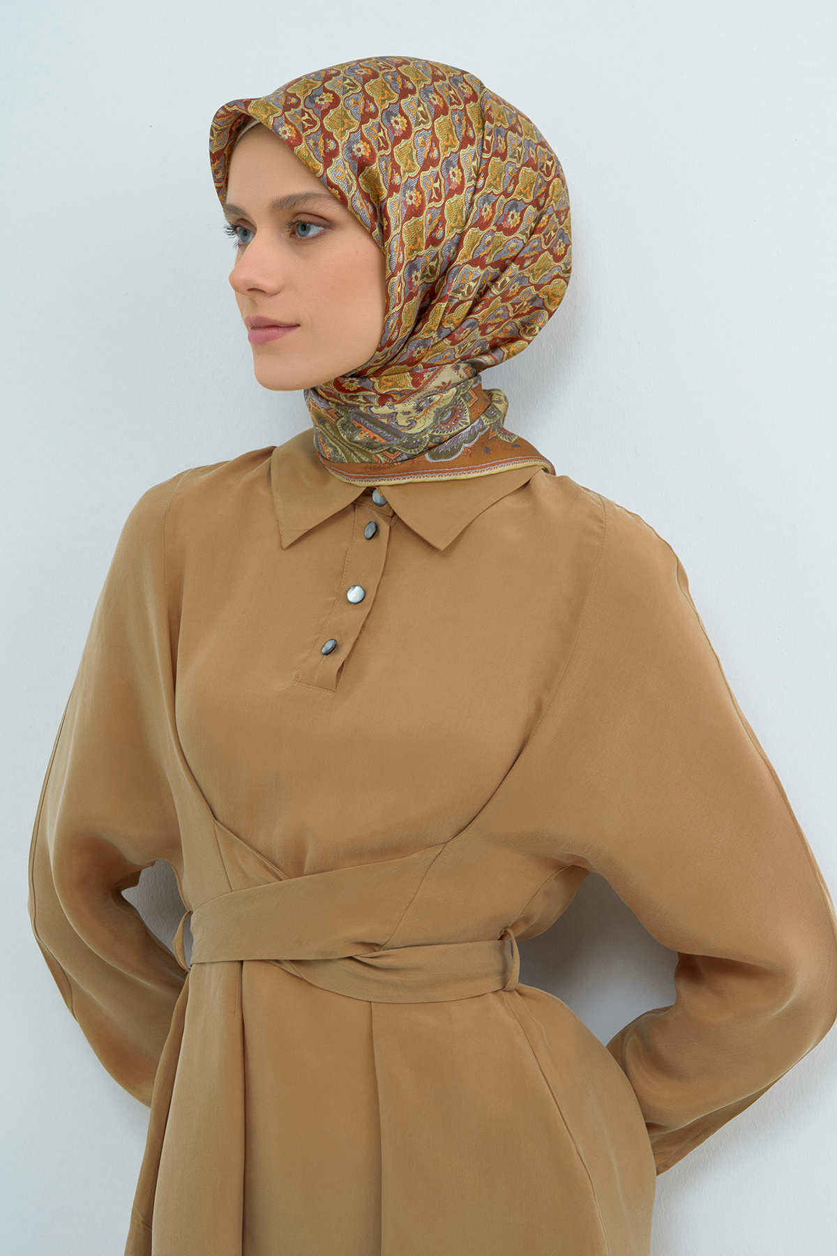 Sura Silk Scarf 9518DS