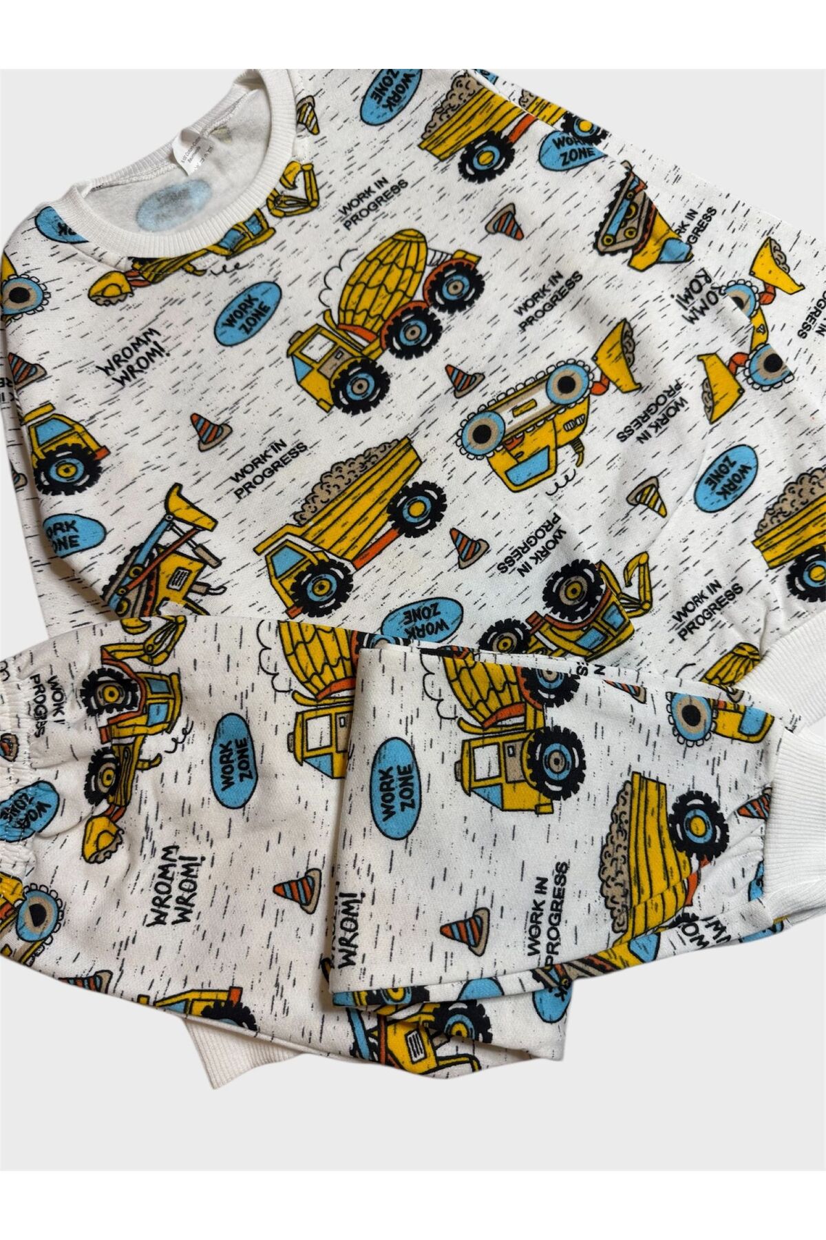 ALİŞ KİDS Erkek Çocuk Pamuklu Şardonlu Beyaz İş Makinesi Kepçe Desenli Uzun Kollu Pijama Takımı fotoğrafı 4 (önizleme)