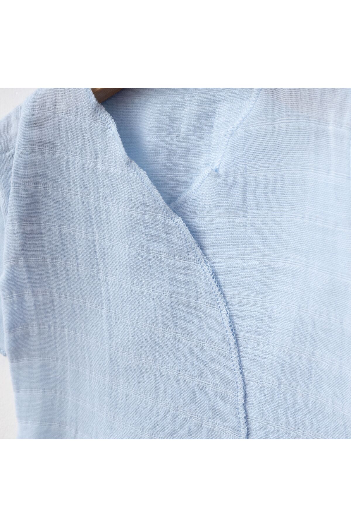 tinibud GOTS Sertifikalı Bebe Mavi%100 Organik Pamuk Müslin Yenidoğan Hastane Çıkışı Seti Şık Hediye Paketli fotoğrafı 3 (önizleme)