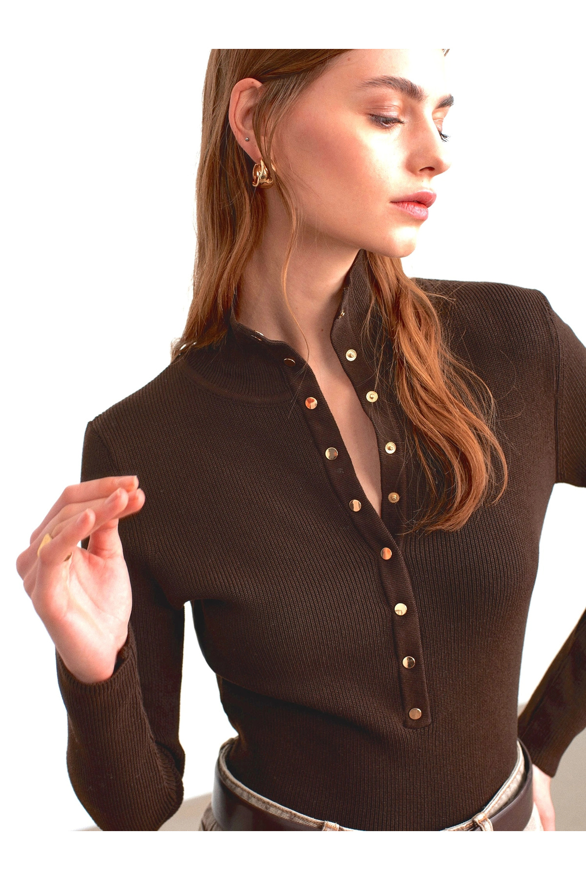 URİS  Kadın Acı Kahverengi Dik Yaka Çıtçıtlı Uzun Kol Triko Kazak - Görsel 3