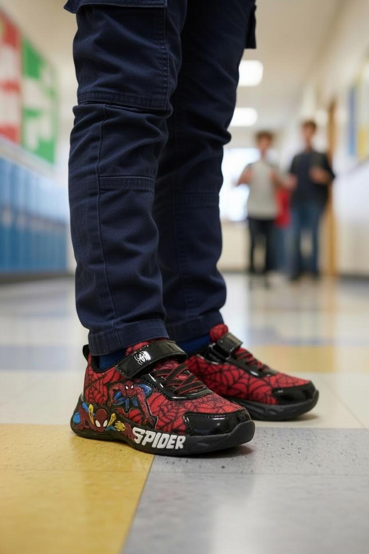 Spiderman 837 Boy's Red Sneaker