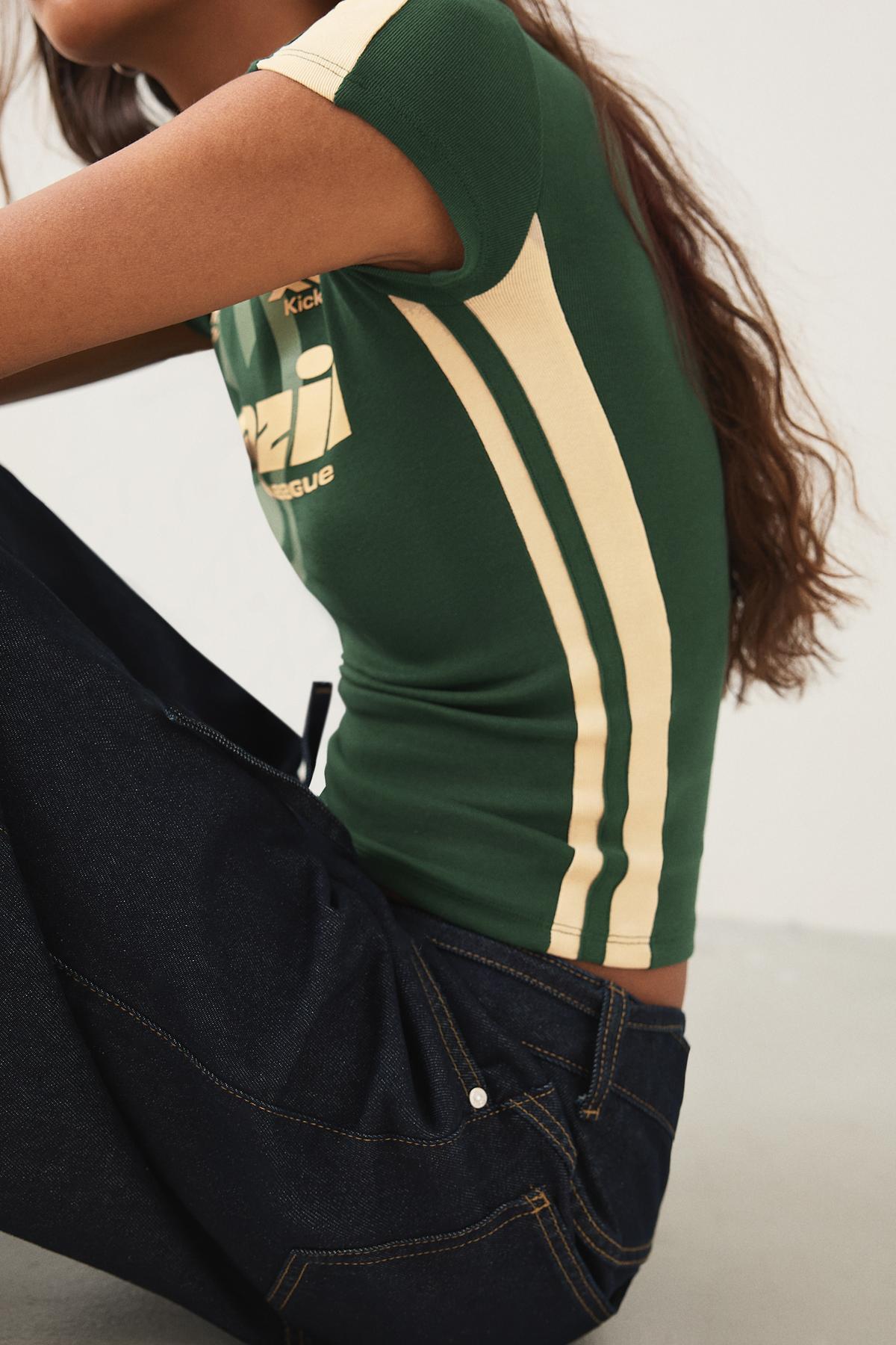 Bershka  Kısa kollu spor baskılı tişört - Görsel 2