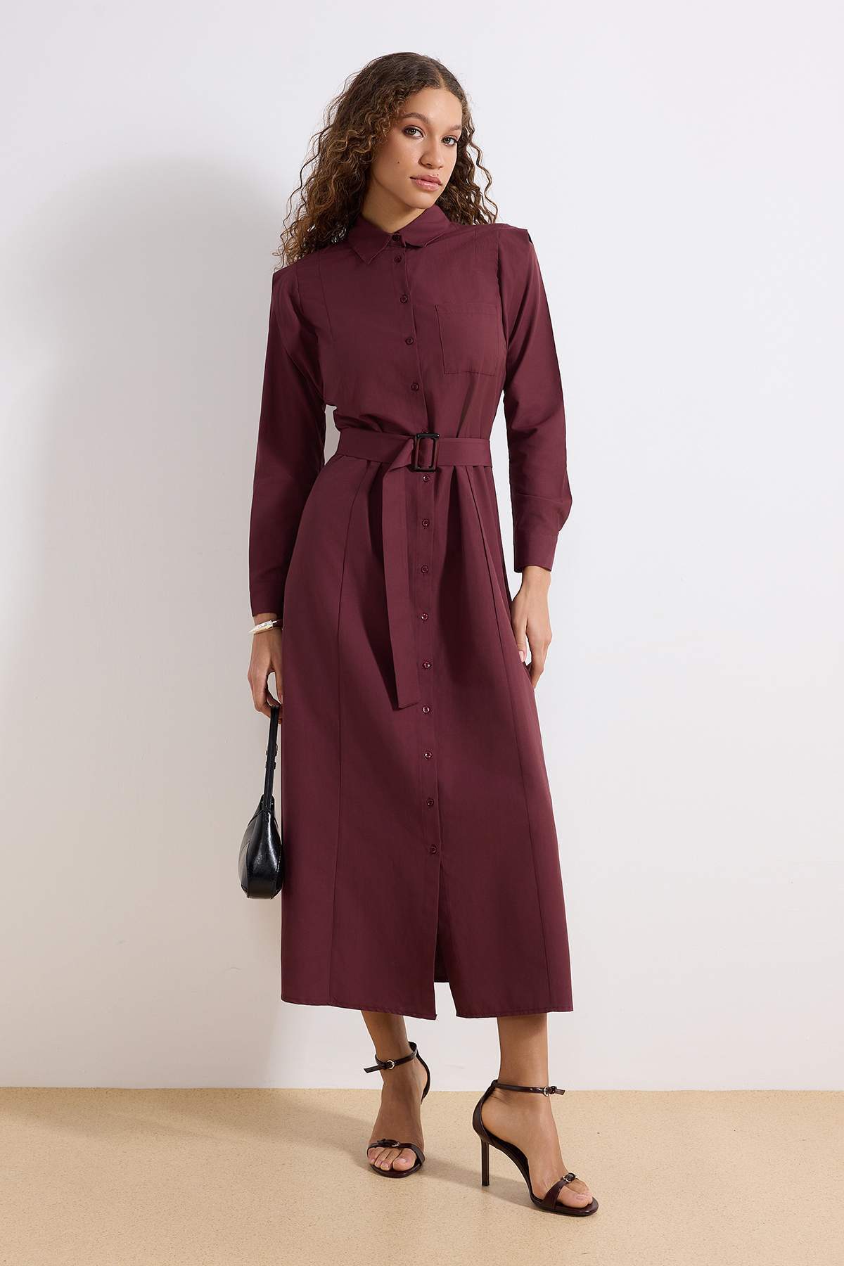 Trendyol Modest Mürdüm Kemer Toka Detaylı Dokuma Terrycotton Elbise TCTSS25EB...