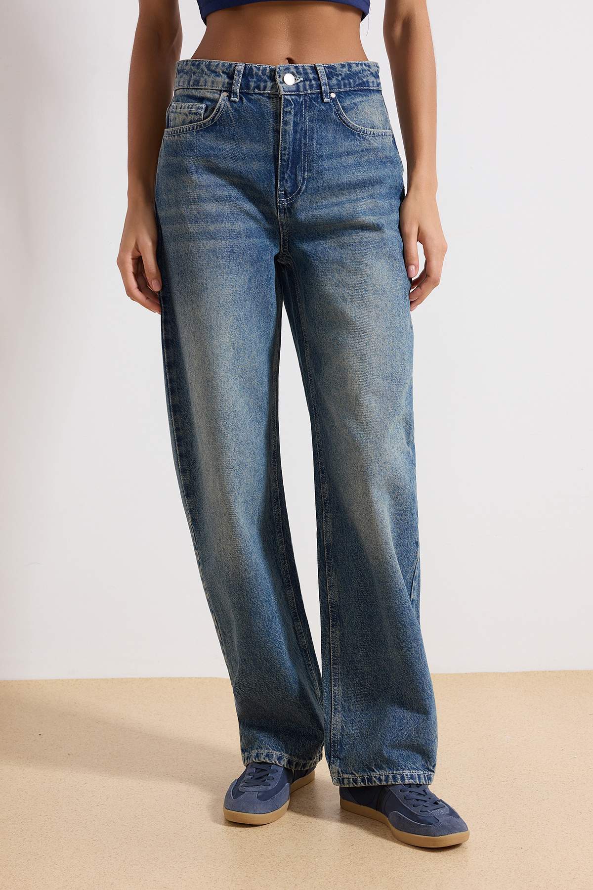 Trendyolmilla  Mavi Yüksek Bel Baggy %100 Pamuk Non-Stretch Jeans TWOAW25JE00130 - Görsel 3