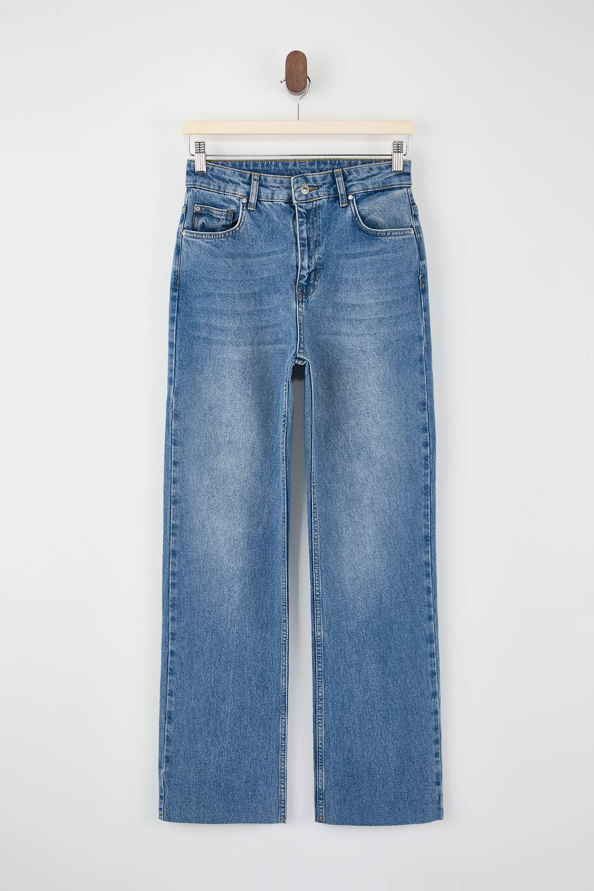 Trendyolmilla  Mavi Kesik Paça Yüksek Bel Az Esnek Straight Düz Kesim Jeans TWOSS26JE00094 - Görsel 5
